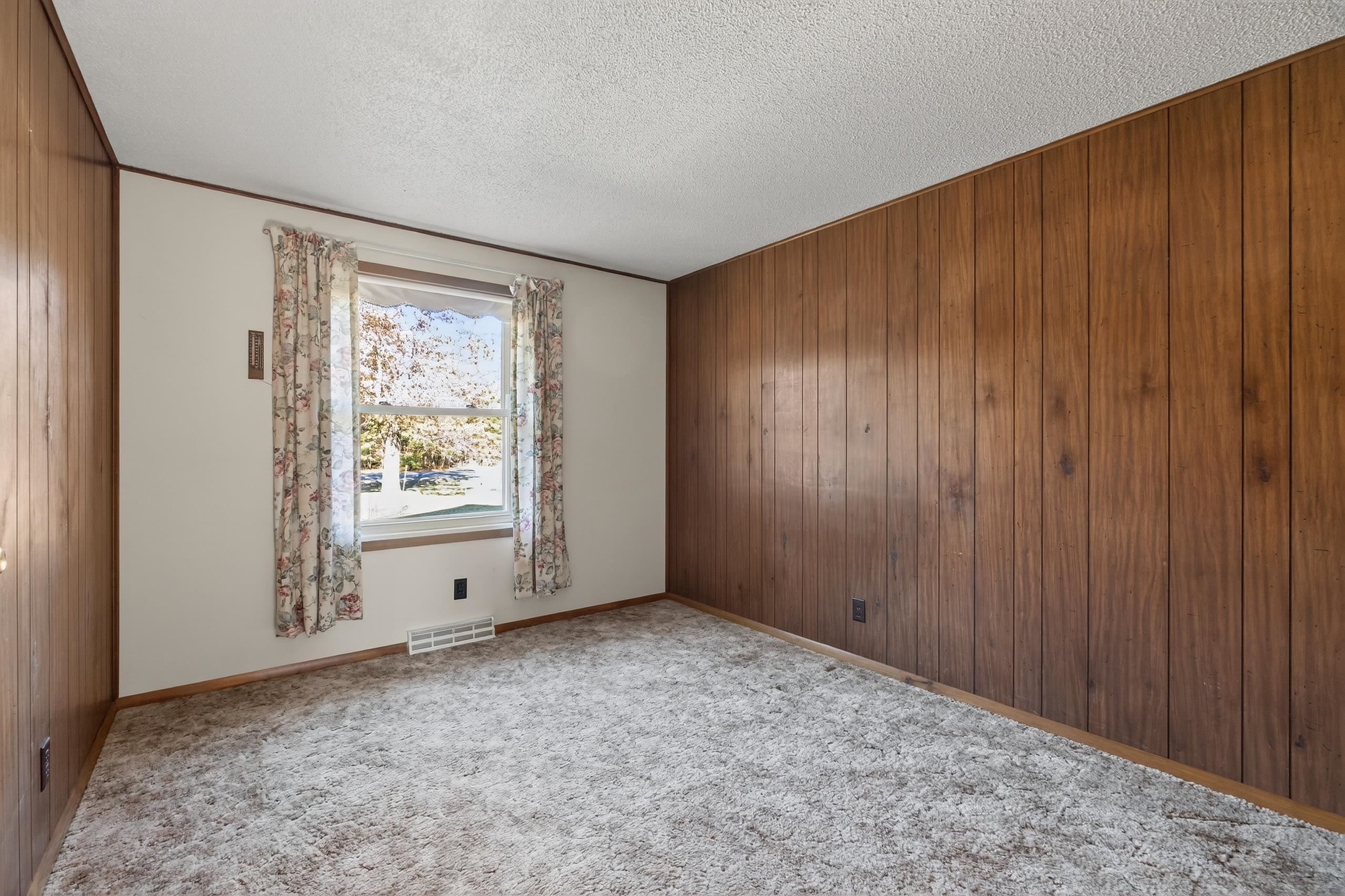 4555 LYNN HILL ROAD, Nekoosa, Wisconsin 54457, 3 Bedrooms Bedrooms, ,1 BathroomBathrooms,Residential,For Sale,4555 LYNN HILL ROAD,22505412