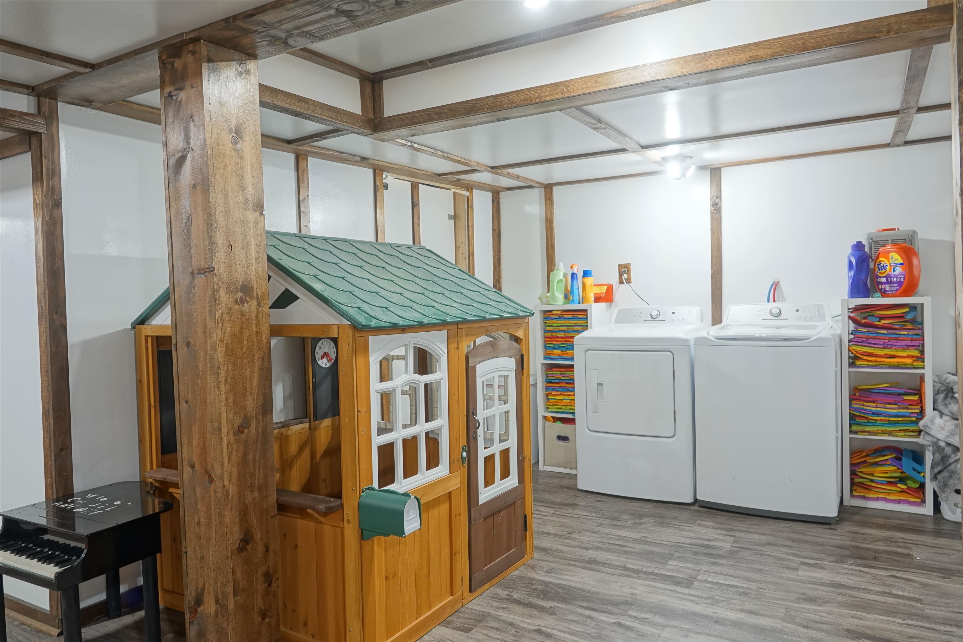 N16185 STATE HIGHWAY 13, Dorchester, Wisconsin 54425, 3 Bedrooms Bedrooms, ,2 BathroomsBathrooms,Residential,For Sale,N16185 STATE HIGHWAY 13,22505429