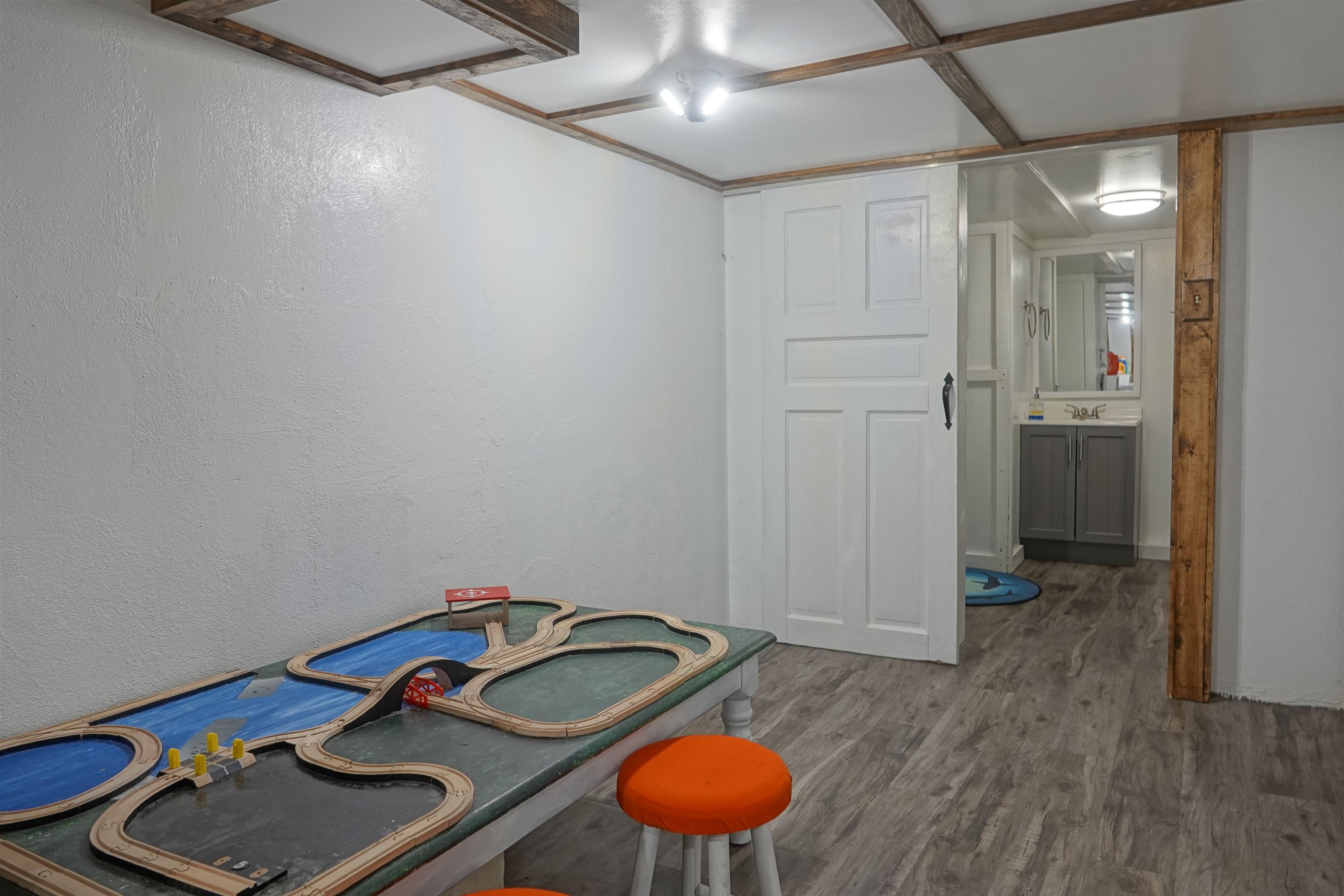 N16185 STATE HIGHWAY 13, Dorchester, Wisconsin 54425, 3 Bedrooms Bedrooms, ,2 BathroomsBathrooms,Residential,For Sale,N16185 STATE HIGHWAY 13,22505429