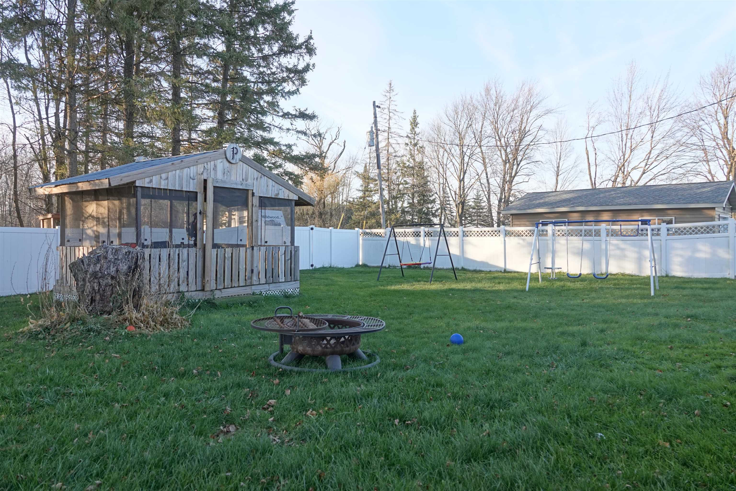 N16185 STATE HIGHWAY 13, Dorchester, Wisconsin 54425, 3 Bedrooms Bedrooms, ,2 BathroomsBathrooms,Residential,For Sale,N16185 STATE HIGHWAY 13,22505429