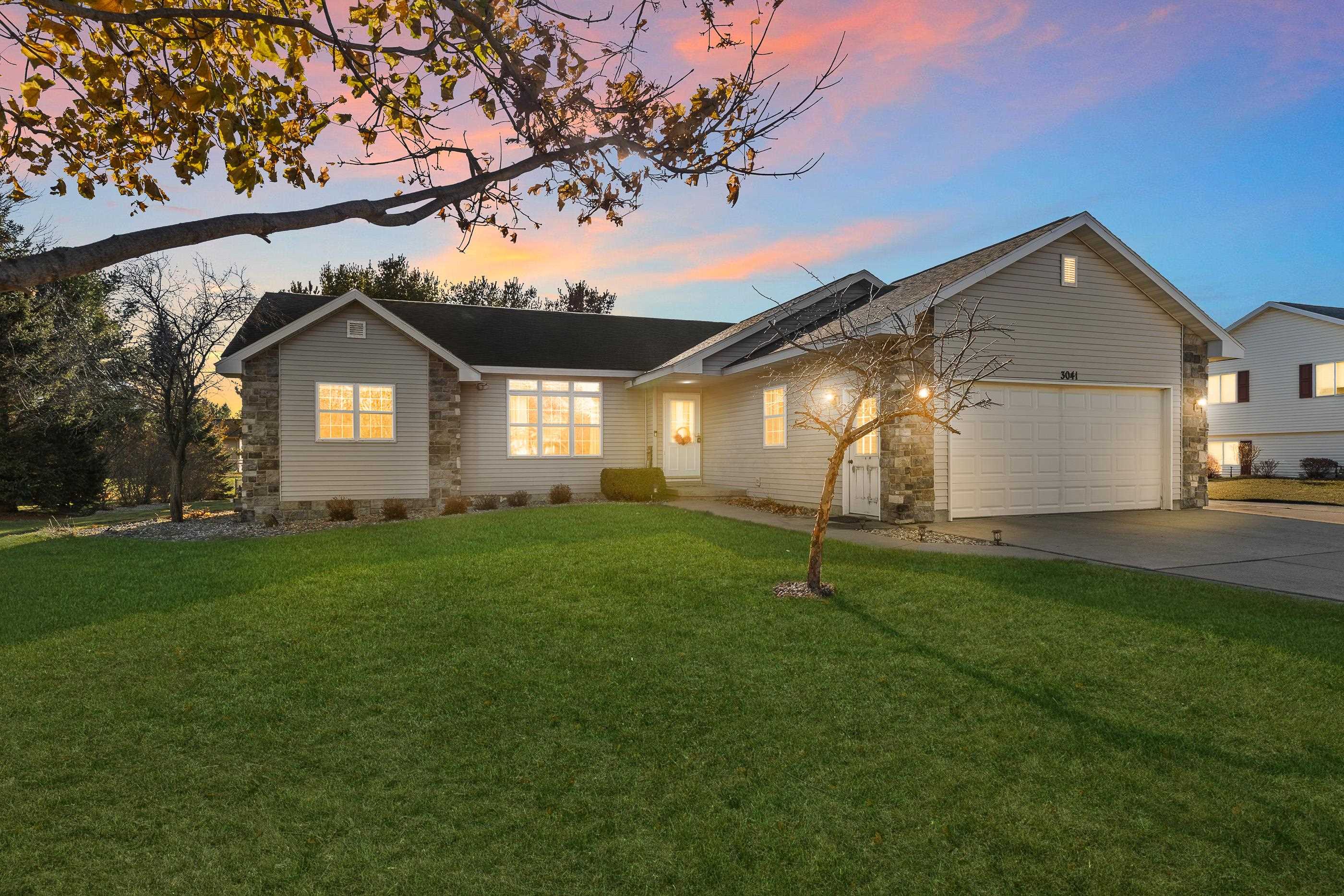 3041 LEXINGTON PLACE, Plover, Wisconsin 54467, 3 Bedrooms Bedrooms, ,3 BathroomsBathrooms,Residential,For Sale,3041 LEXINGTON PLACE,22505465