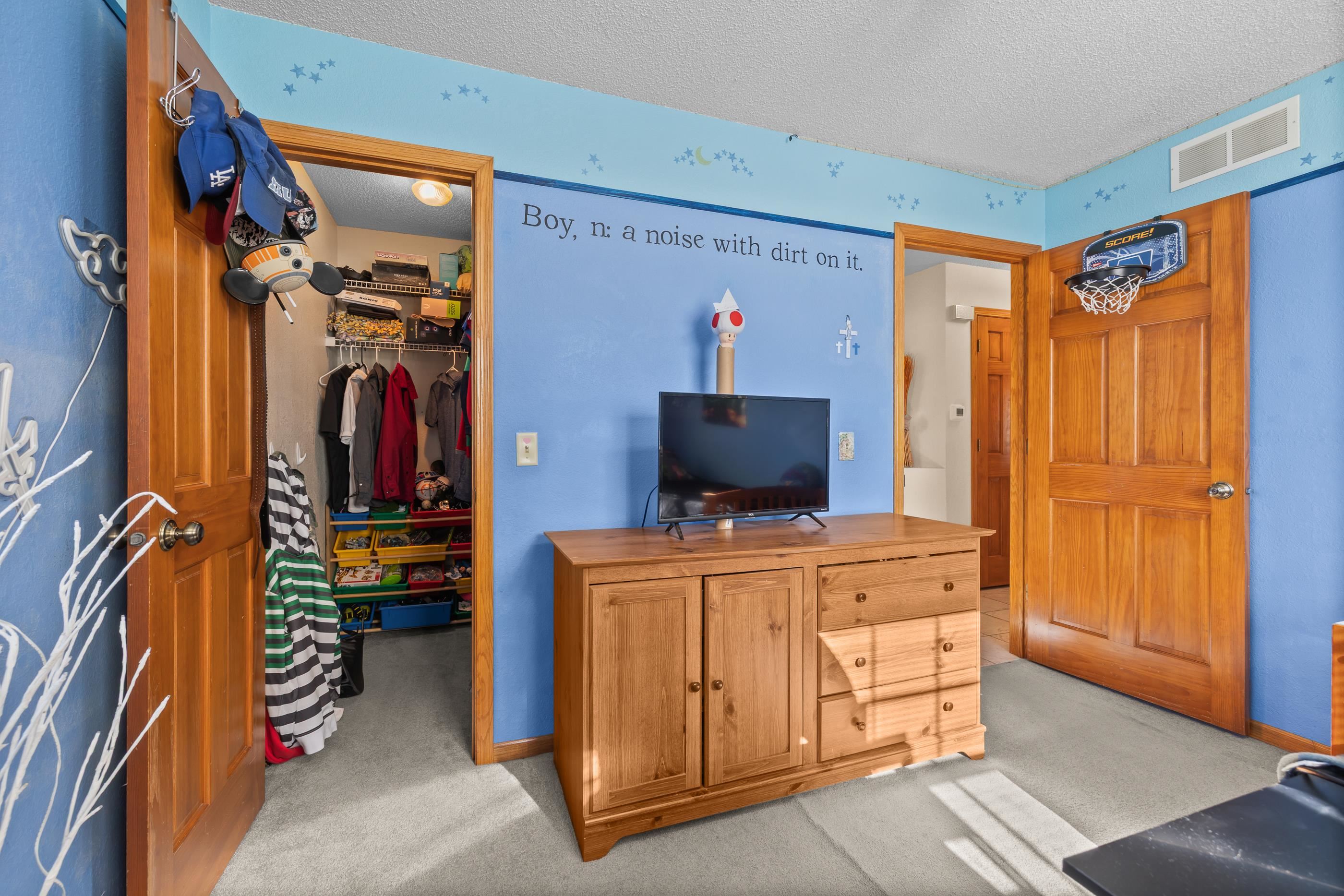 3041 LEXINGTON PLACE, Plover, Wisconsin 54467, 3 Bedrooms Bedrooms, ,3 BathroomsBathrooms,Residential,For Sale,3041 LEXINGTON PLACE,22505465