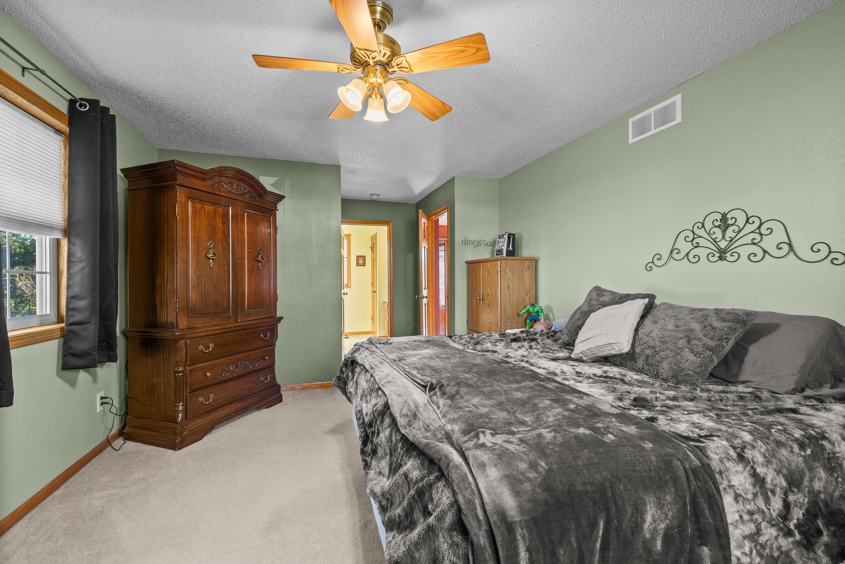 3041 LEXINGTON PLACE, Plover, Wisconsin 54467, 3 Bedrooms Bedrooms, ,3 BathroomsBathrooms,Residential,For Sale,3041 LEXINGTON PLACE,22505465