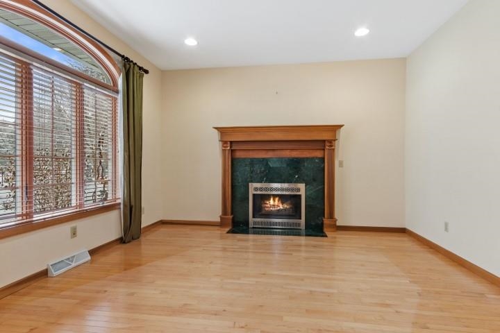 152 MAPLE BLUFF ROAD NORTH, Stevens Point, Wisconsin 54482, 5 Bedrooms Bedrooms, ,5 BathroomsBathrooms,Residential,For Sale,152 MAPLE BLUFF ROAD NORTH,22505475