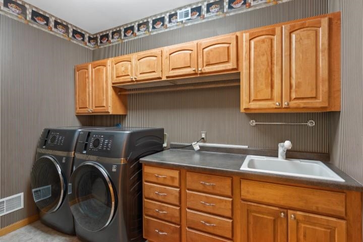 152 MAPLE BLUFF ROAD NORTH, Stevens Point, Wisconsin 54482, 5 Bedrooms Bedrooms, ,5 BathroomsBathrooms,Residential,For Sale,152 MAPLE BLUFF ROAD NORTH,22505475