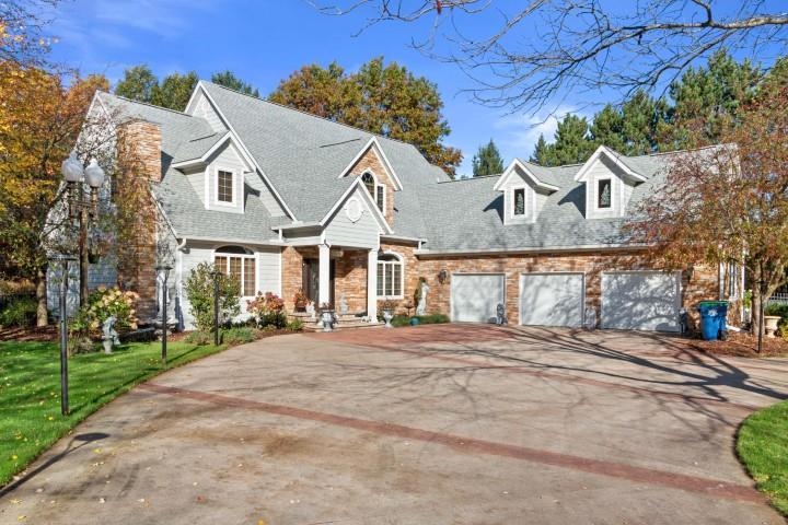 152 MAPLE BLUFF ROAD NORTH, Stevens Point, Wisconsin 54482, 5 Bedrooms Bedrooms, ,5 BathroomsBathrooms,Residential,For Sale,152 MAPLE BLUFF ROAD NORTH,22505475