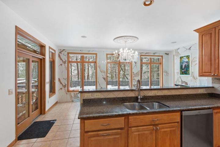 152 MAPLE BLUFF ROAD NORTH, Stevens Point, Wisconsin 54482, 5 Bedrooms Bedrooms, ,5 BathroomsBathrooms,Residential,For Sale,152 MAPLE BLUFF ROAD NORTH,22505475