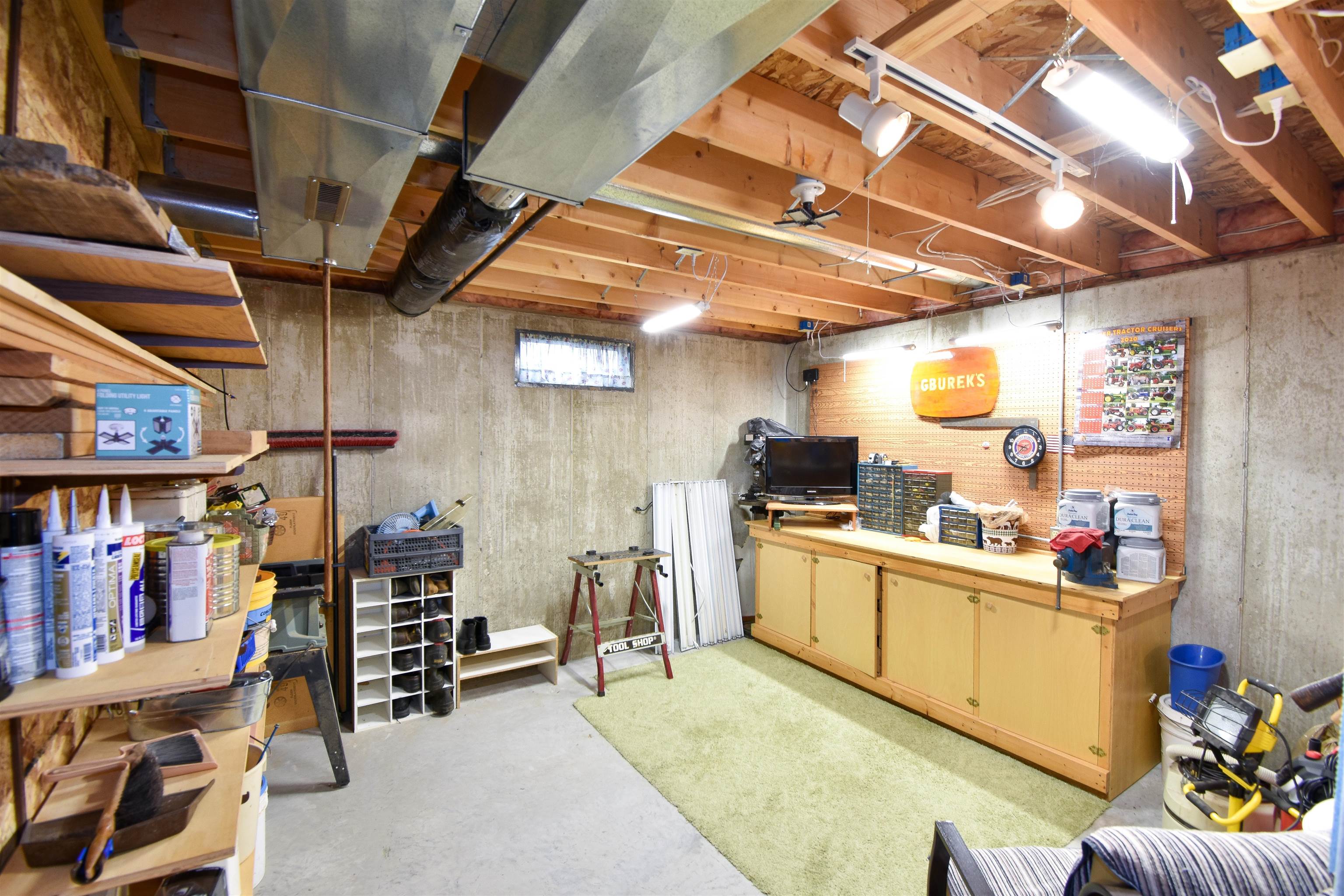 2711 PORTER ROAD, Plover, Wisconsin 54467, 3 Bedrooms Bedrooms, ,2 BathroomsBathrooms,Residential,For Sale,2711 PORTER ROAD,22505480