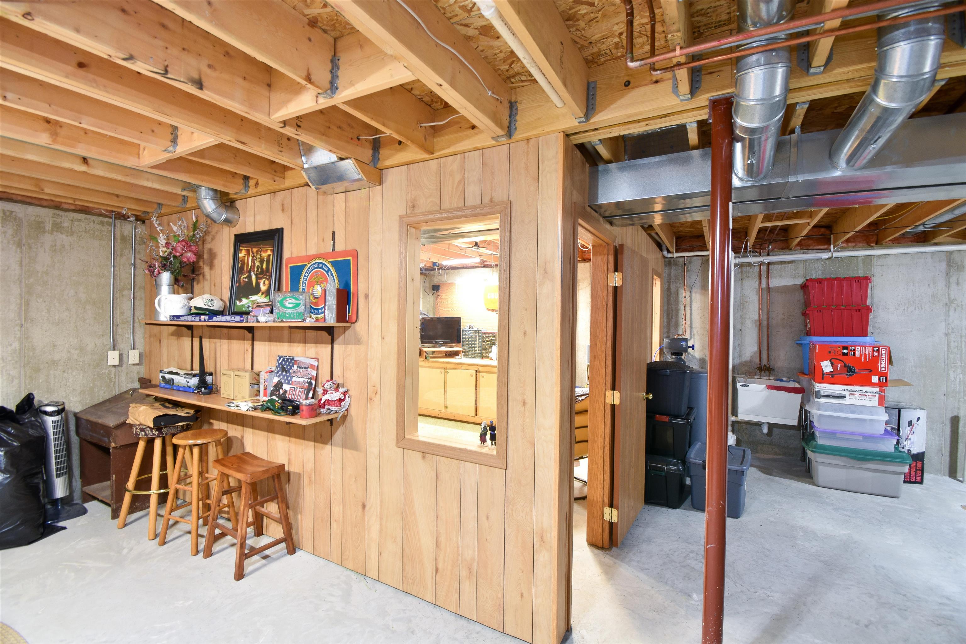 2711 PORTER ROAD, Plover, Wisconsin 54467, 3 Bedrooms Bedrooms, ,2 BathroomsBathrooms,Residential,For Sale,2711 PORTER ROAD,22505480