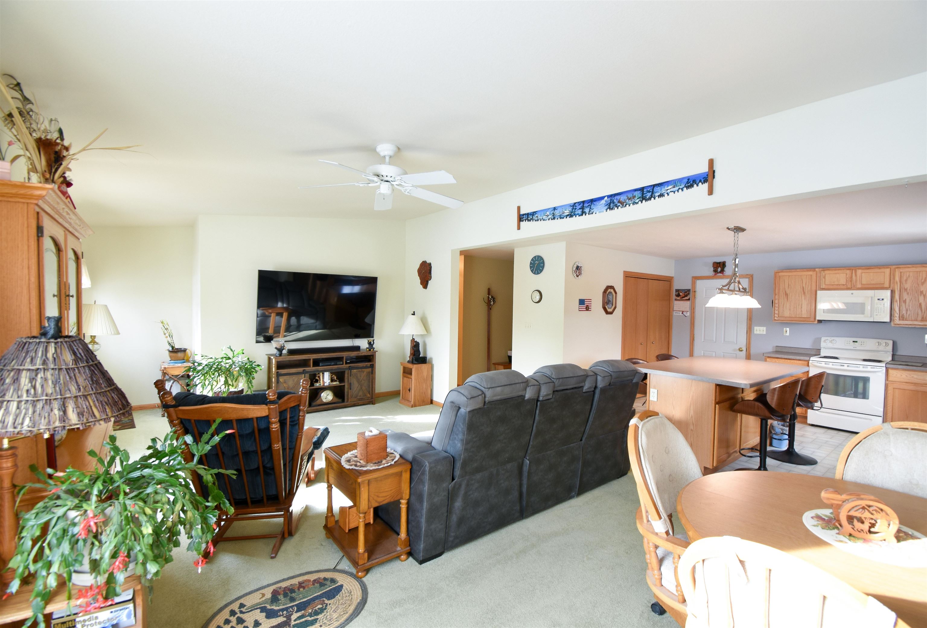 2711 PORTER ROAD, Plover, Wisconsin 54467, 3 Bedrooms Bedrooms, ,2 BathroomsBathrooms,Residential,For Sale,2711 PORTER ROAD,22505480