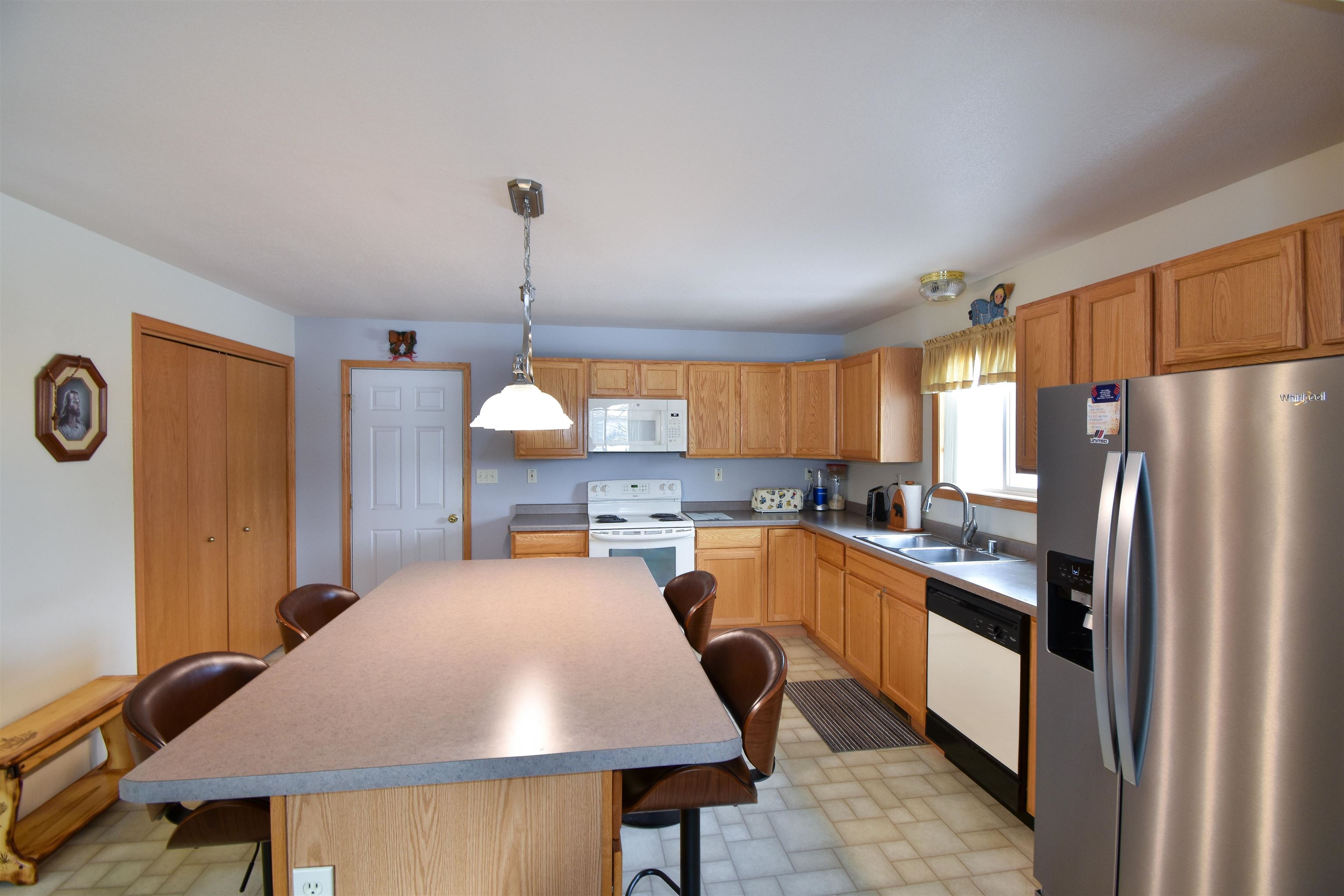 2711 PORTER ROAD, Plover, Wisconsin 54467, 3 Bedrooms Bedrooms, ,2 BathroomsBathrooms,Residential,For Sale,2711 PORTER ROAD,22505480