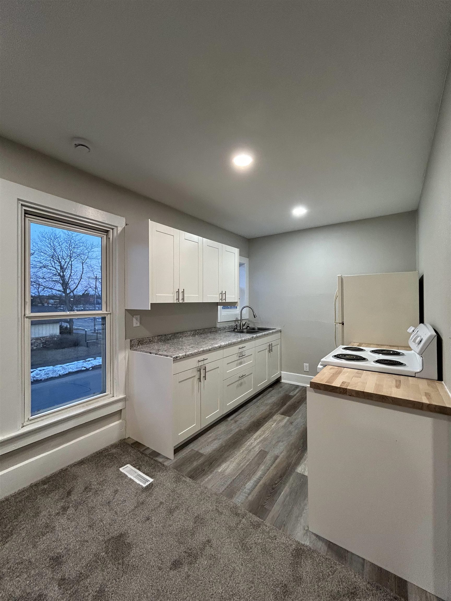 2316 WYATT AVENUE, Stevens Point, Wisconsin 54481, 1 Bedroom Bedrooms, ,1 BathroomBathrooms,Multi-family,For Sale,2316 WYATT AVENUE,22505495