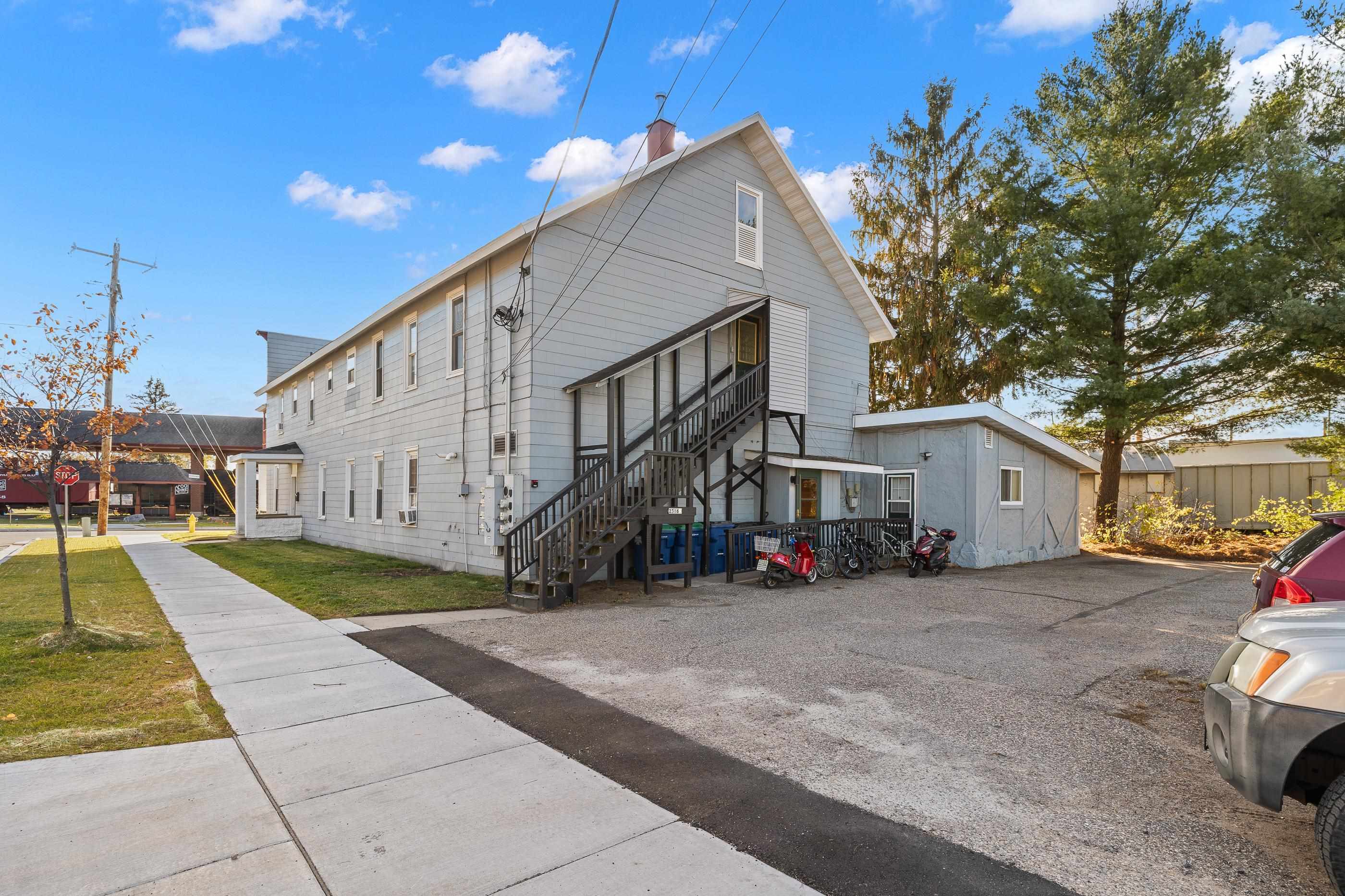 2316 WYATT AVENUE, Stevens Point, Wisconsin 54481, 1 Bedroom Bedrooms, ,1 BathroomBathrooms,Multi-family,For Sale,2316 WYATT AVENUE,22505495