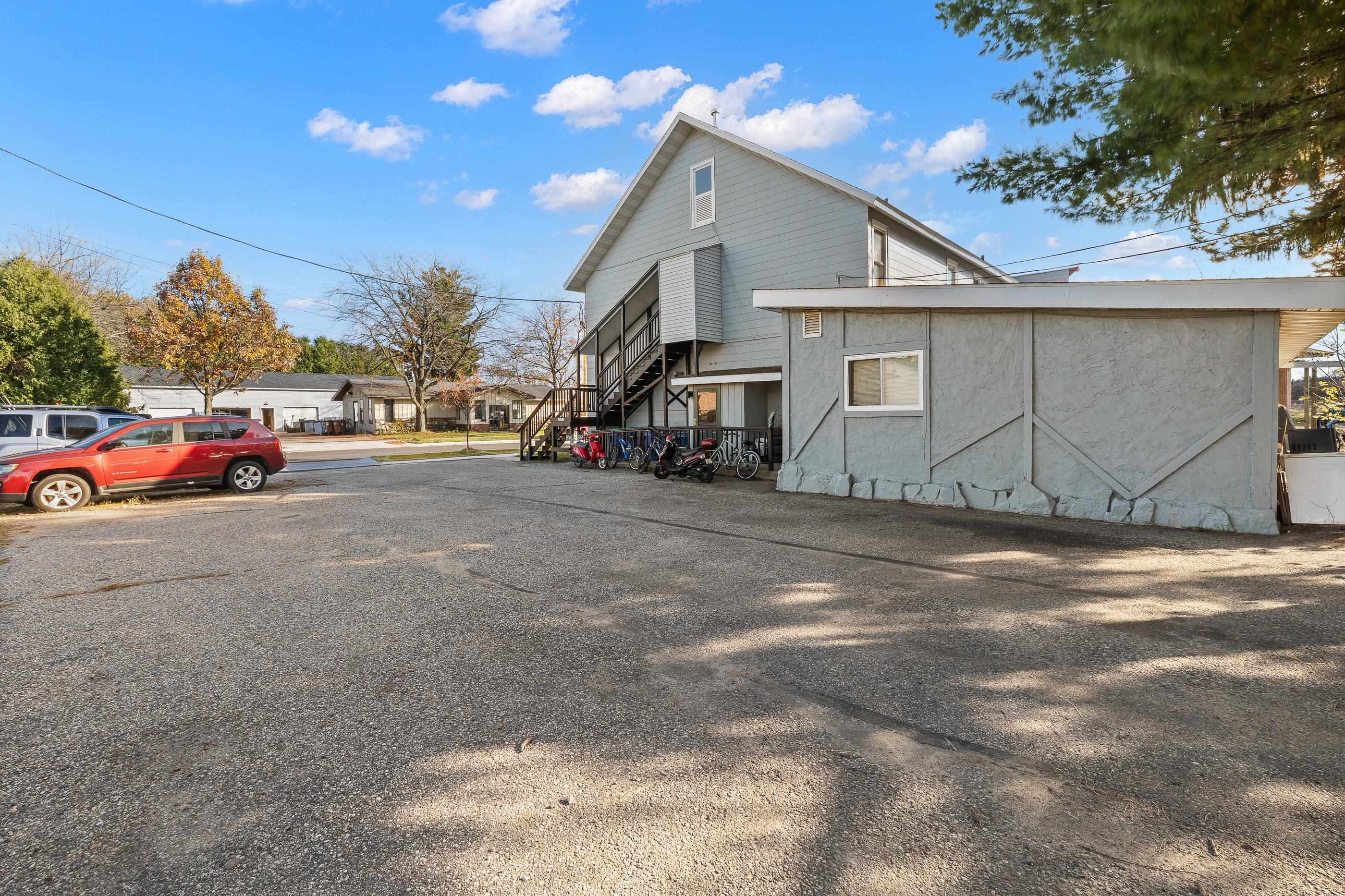 2316 WYATT AVENUE, Stevens Point, Wisconsin 54481, 1 Bedroom Bedrooms, ,1 BathroomBathrooms,Multi-family,For Sale,2316 WYATT AVENUE,22505495