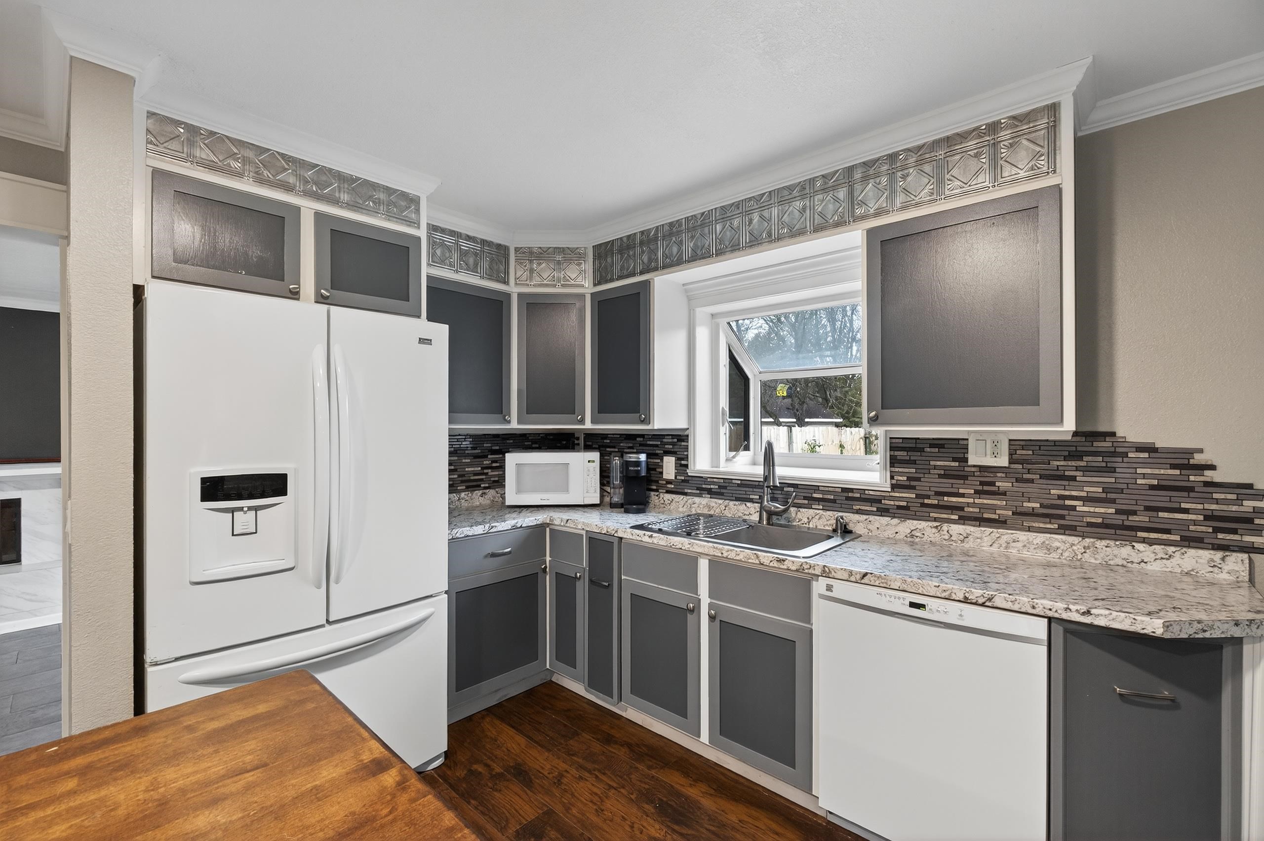 2310 2ND AVENUE SOUTH, Wisconsin Rapids, Wisconsin 54495, 3 Bedrooms Bedrooms, ,3 BathroomsBathrooms,Residential,For Sale,2310 2ND AVENUE SOUTH,22505525