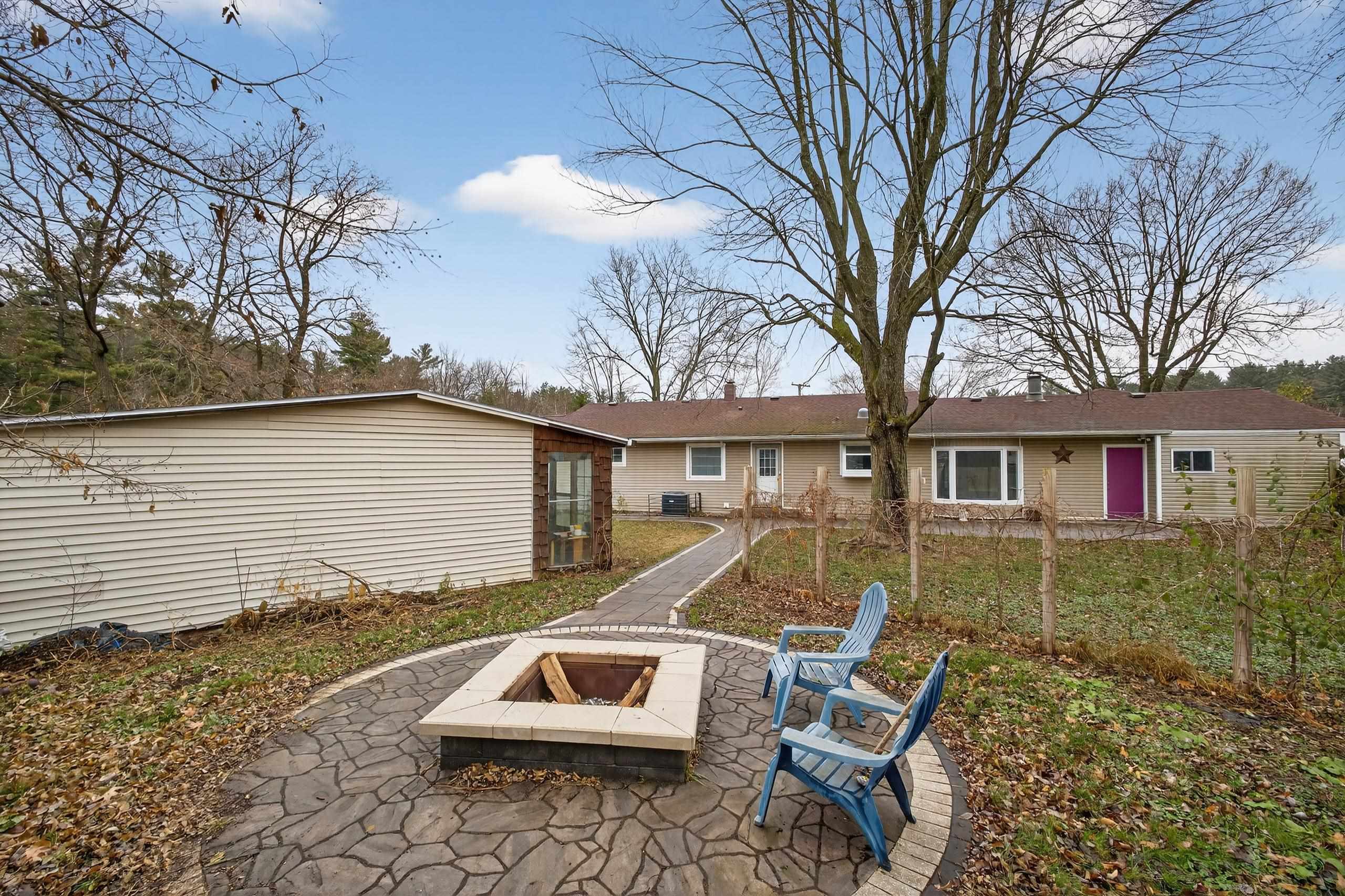 2310 2ND AVENUE SOUTH, Wisconsin Rapids, Wisconsin 54495, 3 Bedrooms Bedrooms, ,3 BathroomsBathrooms,Residential,For Sale,2310 2ND AVENUE SOUTH,22505525