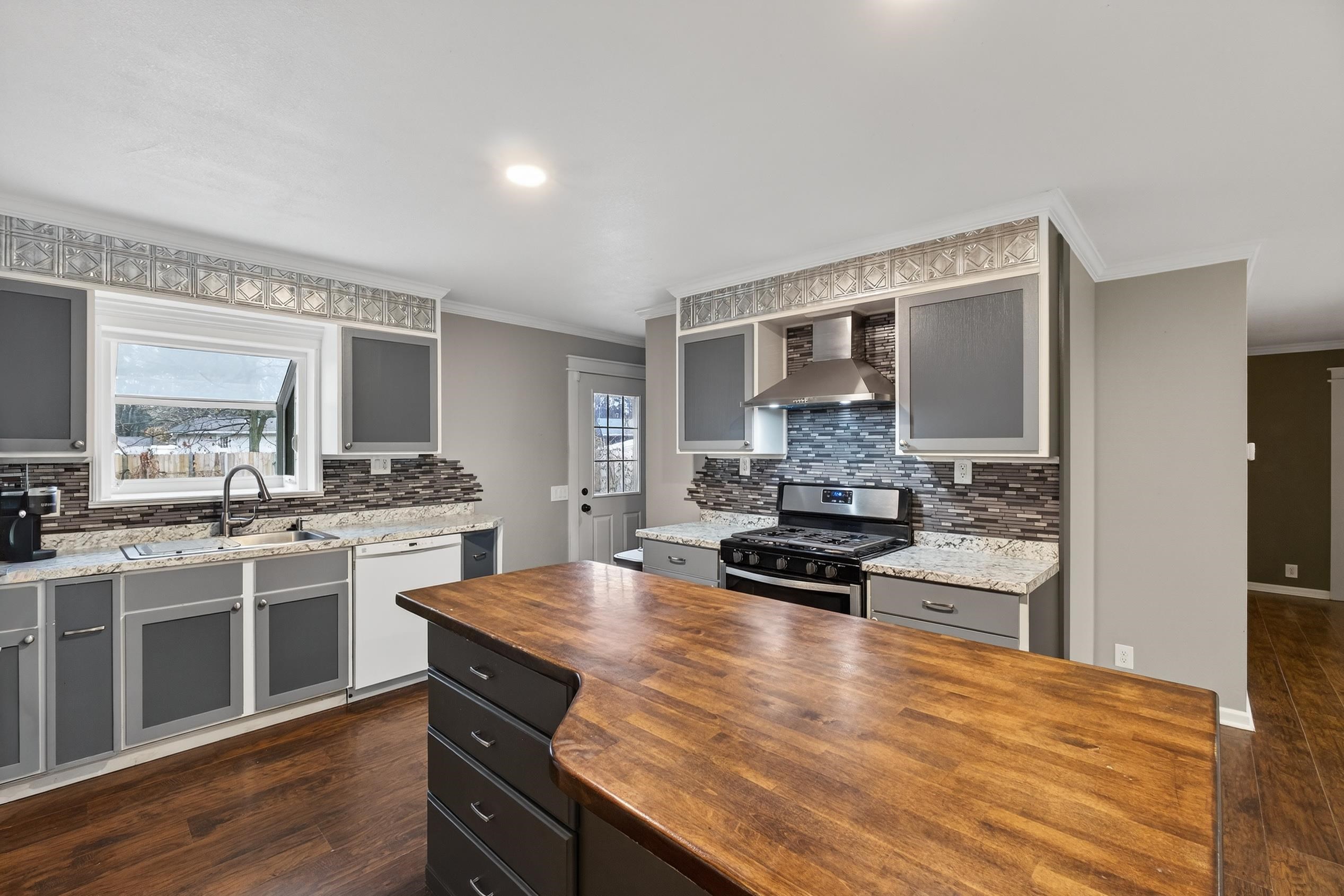 2310 2ND AVENUE SOUTH, Wisconsin Rapids, Wisconsin 54495, 3 Bedrooms Bedrooms, ,3 BathroomsBathrooms,Residential,For Sale,2310 2ND AVENUE SOUTH,22505525