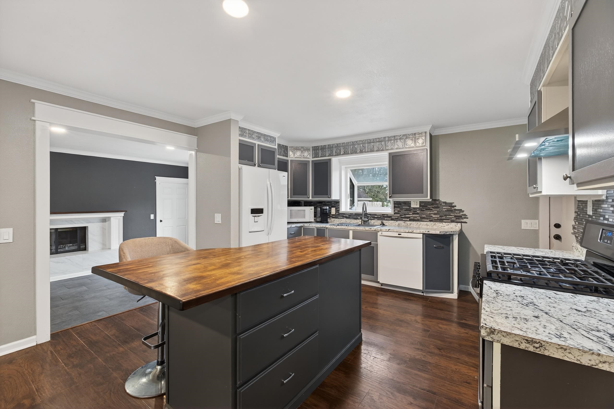 2310 2ND AVENUE SOUTH, Wisconsin Rapids, Wisconsin 54495, 3 Bedrooms Bedrooms, ,3 BathroomsBathrooms,Residential,For Sale,2310 2ND AVENUE SOUTH,22505525