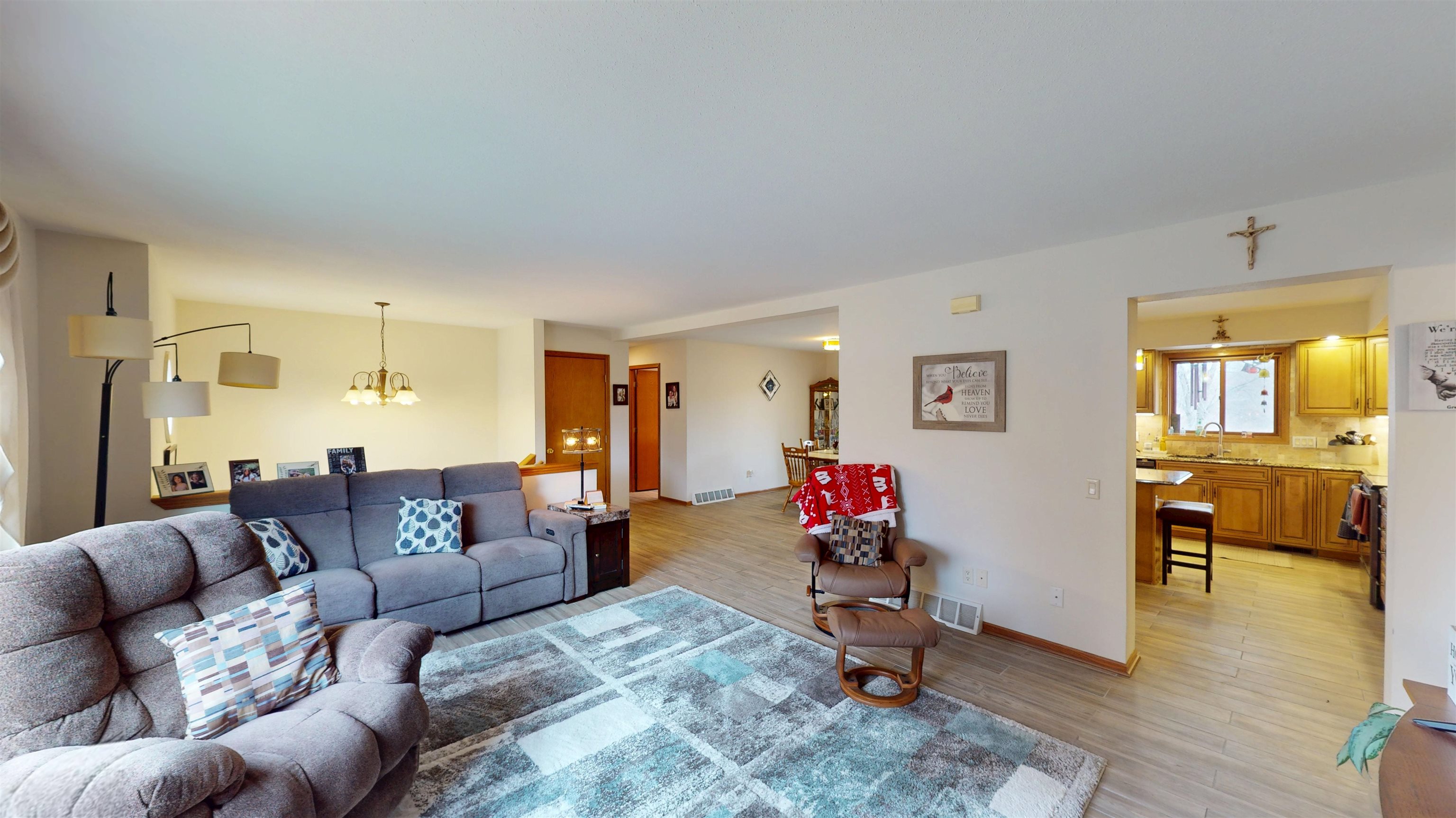 1407 S WASHINGTON AVENUE, Marshfield, Wisconsin 54449, 4 Bedrooms Bedrooms, ,3 BathroomsBathrooms,Residential,For Sale,1407 S WASHINGTON AVENUE,22505537