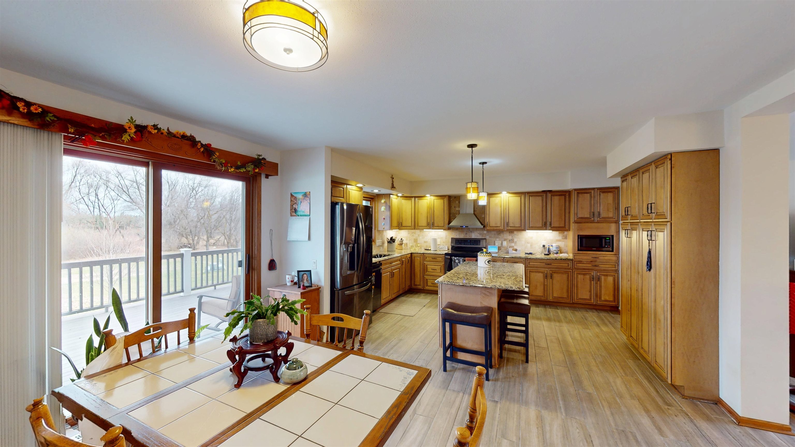 1407 S WASHINGTON AVENUE, Marshfield, Wisconsin 54449, 4 Bedrooms Bedrooms, ,3 BathroomsBathrooms,Residential,For Sale,1407 S WASHINGTON AVENUE,22505537