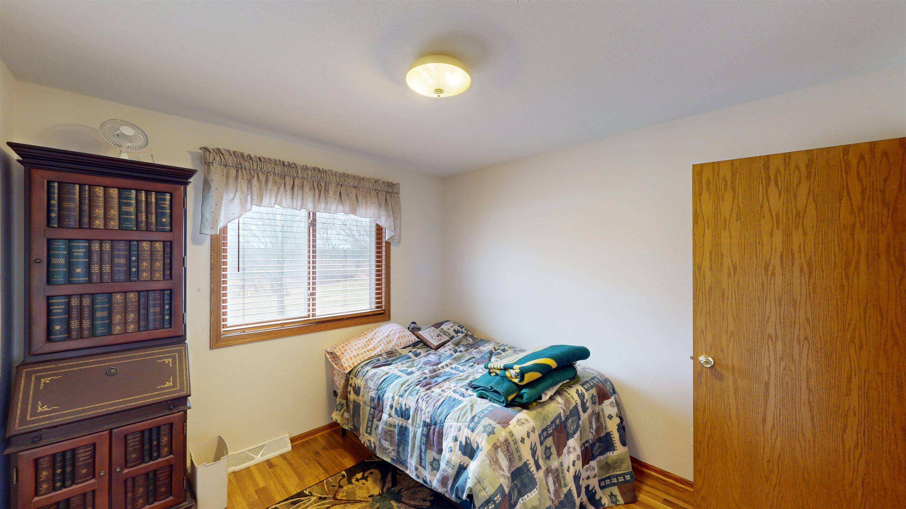 1407 S WASHINGTON AVENUE, Marshfield, Wisconsin 54449, 4 Bedrooms Bedrooms, ,3 BathroomsBathrooms,Residential,For Sale,1407 S WASHINGTON AVENUE,22505537