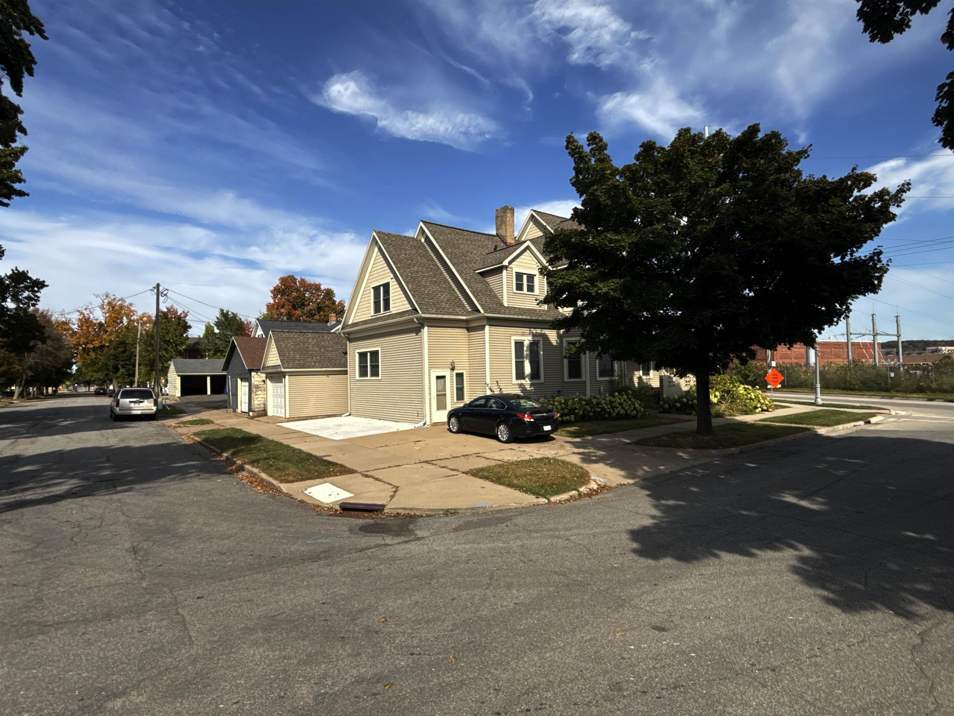 550 S 1ST AVENUE, Wausau, Wisconsin 54401, 1 Room Rooms,1 BathroomBathrooms,Multi-family,For Sale,550 S 1ST AVENUE,22505575