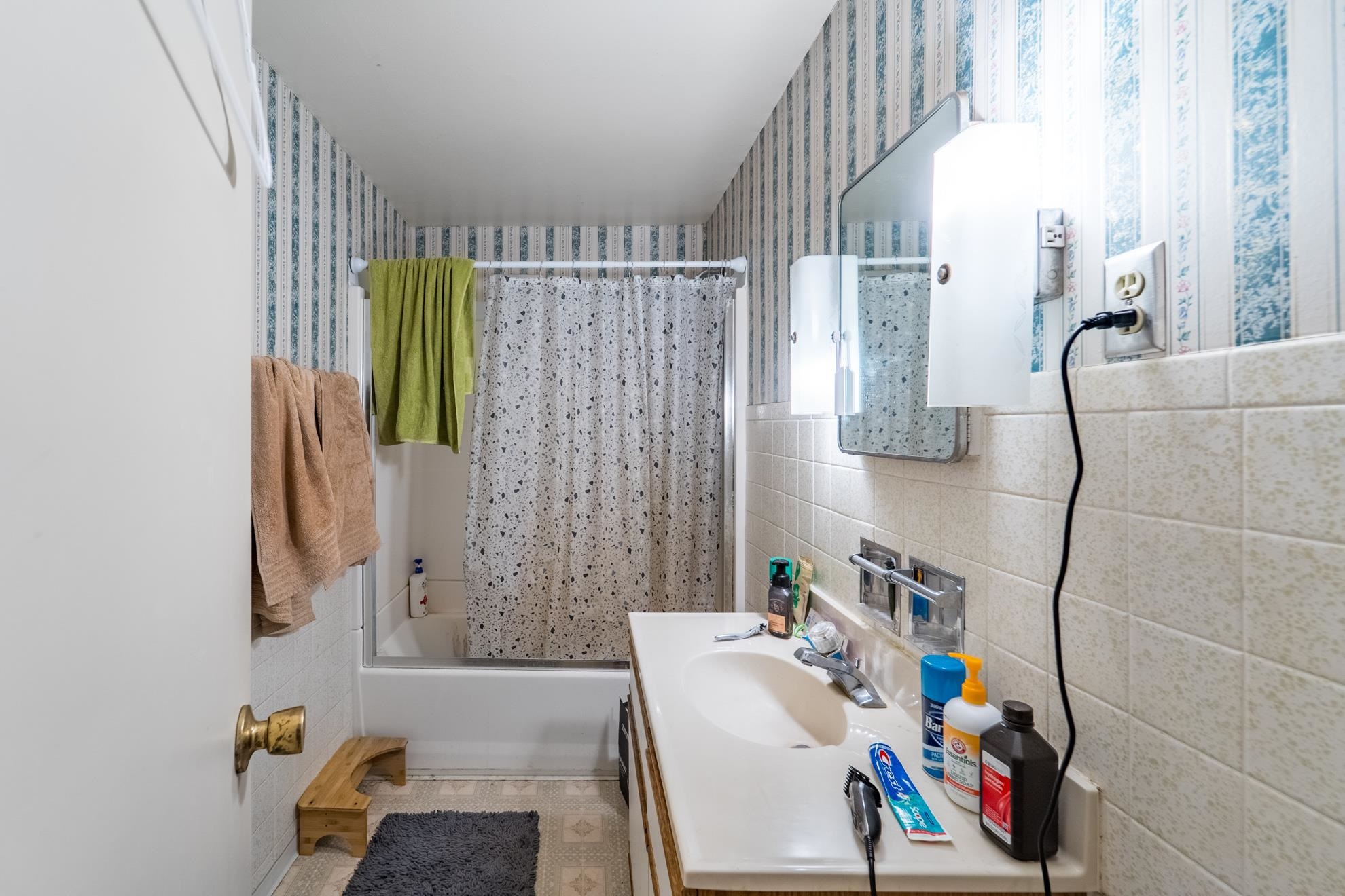 550 S 1ST AVENUE, Wausau, Wisconsin 54401, 1 Room Rooms,1 BathroomBathrooms,Multi-family,For Sale,550 S 1ST AVENUE,22505575