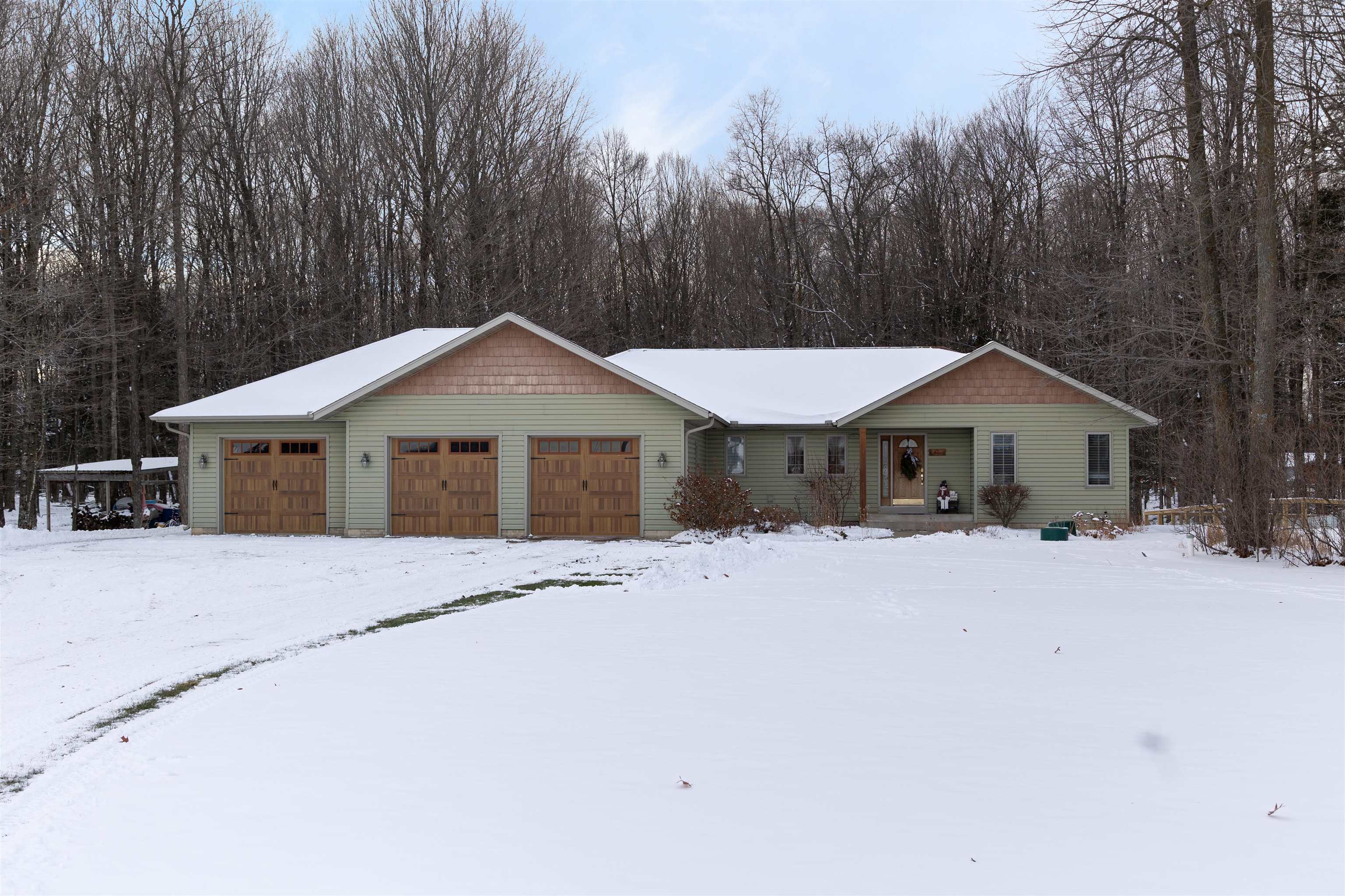 225156 FREDERICK DRIVE, Birnamwood, Wisconsin 54414, 3 Bedrooms Bedrooms, ,2 BathroomsBathrooms,Residential,For Sale,225156 FREDERICK DRIVE,22505579