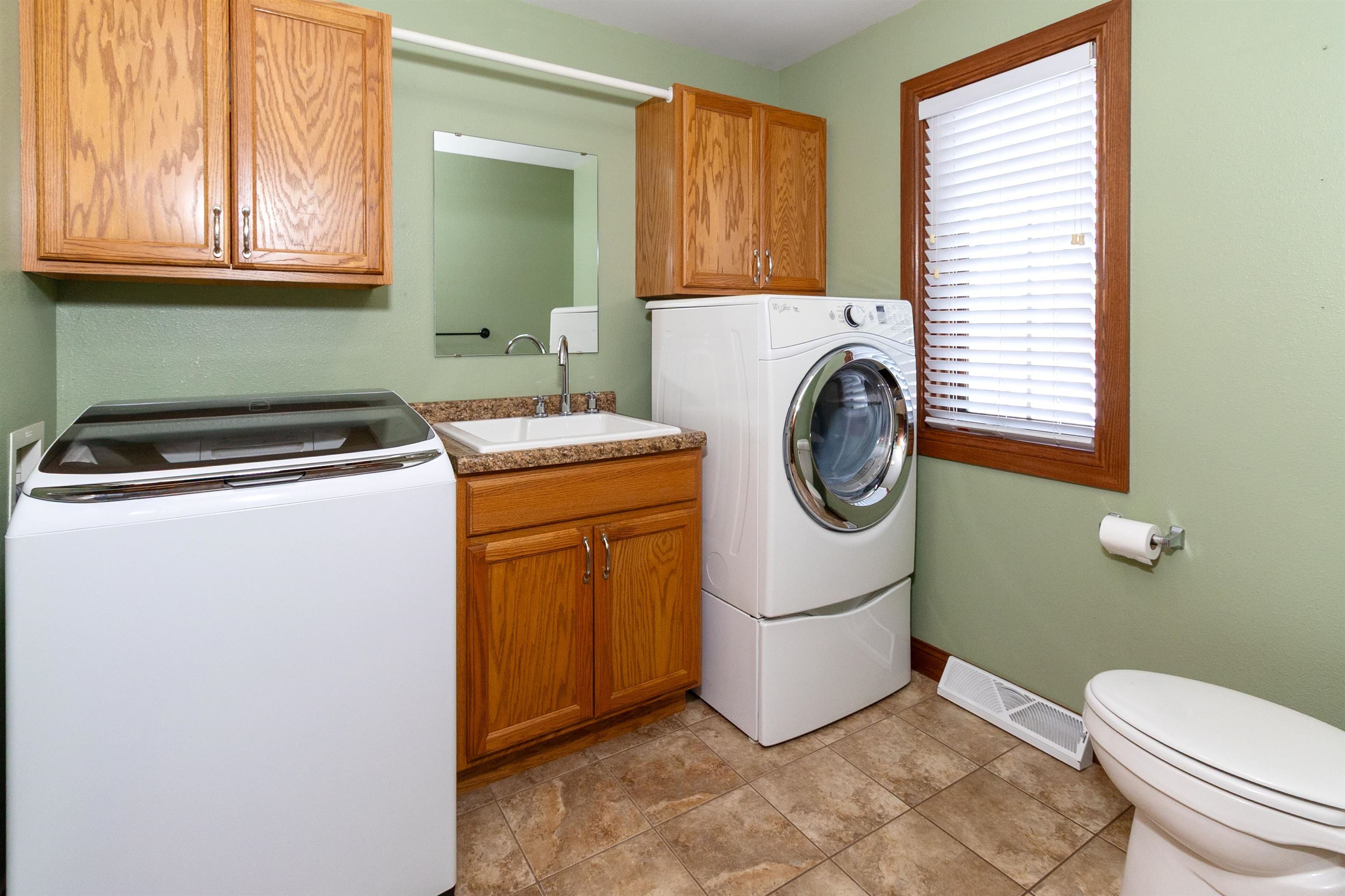 225156 FREDERICK DRIVE, Birnamwood, Wisconsin 54414, 3 Bedrooms Bedrooms, ,2 BathroomsBathrooms,Residential,For Sale,225156 FREDERICK DRIVE,22505579