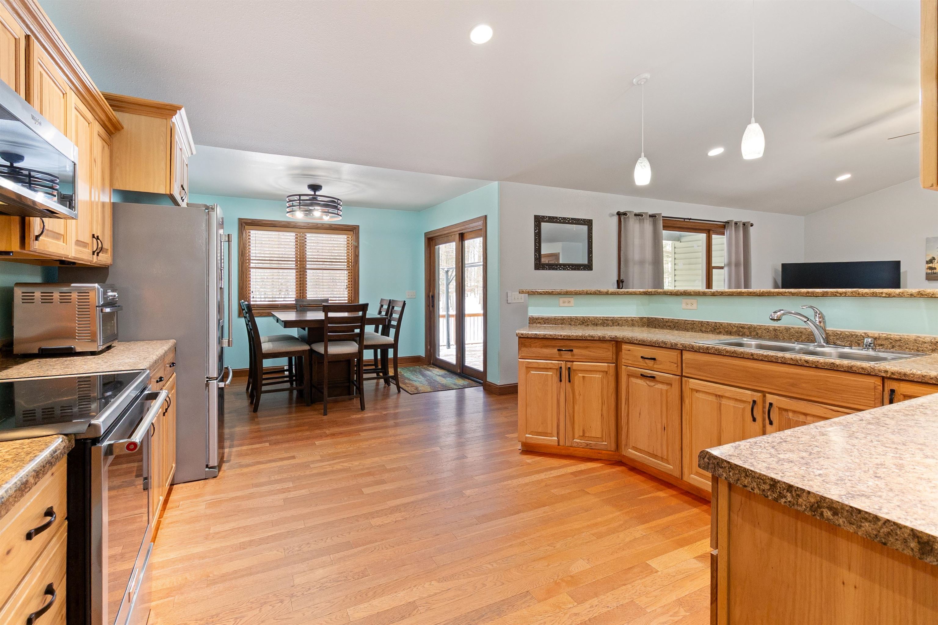 225156 FREDERICK DRIVE, Birnamwood, Wisconsin 54414, 3 Bedrooms Bedrooms, ,2 BathroomsBathrooms,Residential,For Sale,225156 FREDERICK DRIVE,22505579