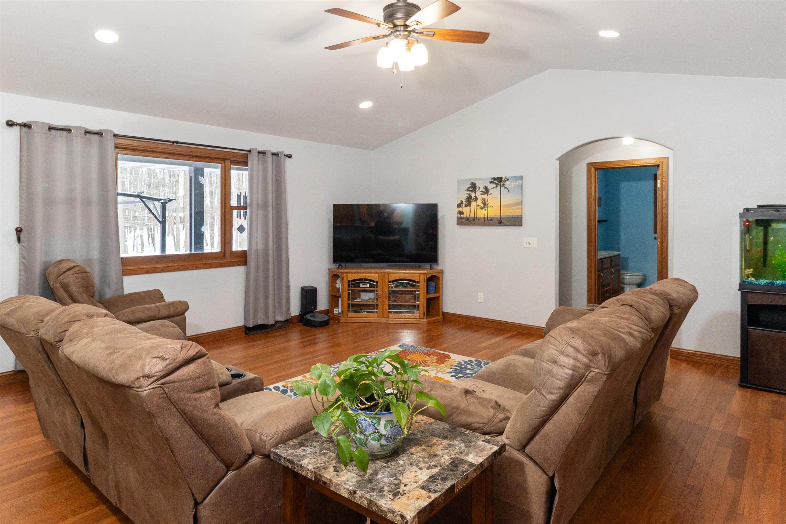 225156 FREDERICK DRIVE, Birnamwood, Wisconsin 54414, 3 Bedrooms Bedrooms, ,2 BathroomsBathrooms,Residential,For Sale,225156 FREDERICK DRIVE,22505579