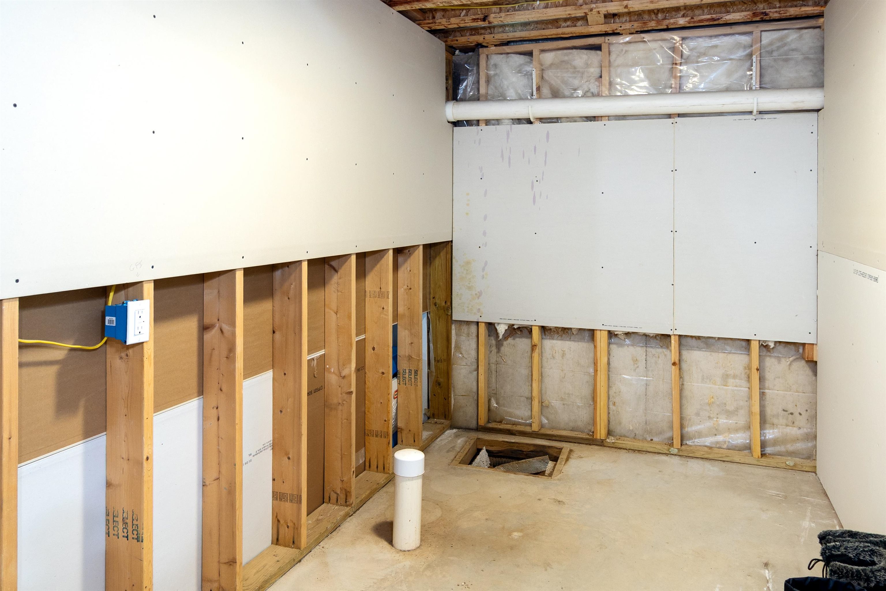 225156 FREDERICK DRIVE, Birnamwood, Wisconsin 54414, 3 Bedrooms Bedrooms, ,2 BathroomsBathrooms,Residential,For Sale,225156 FREDERICK DRIVE,22505579