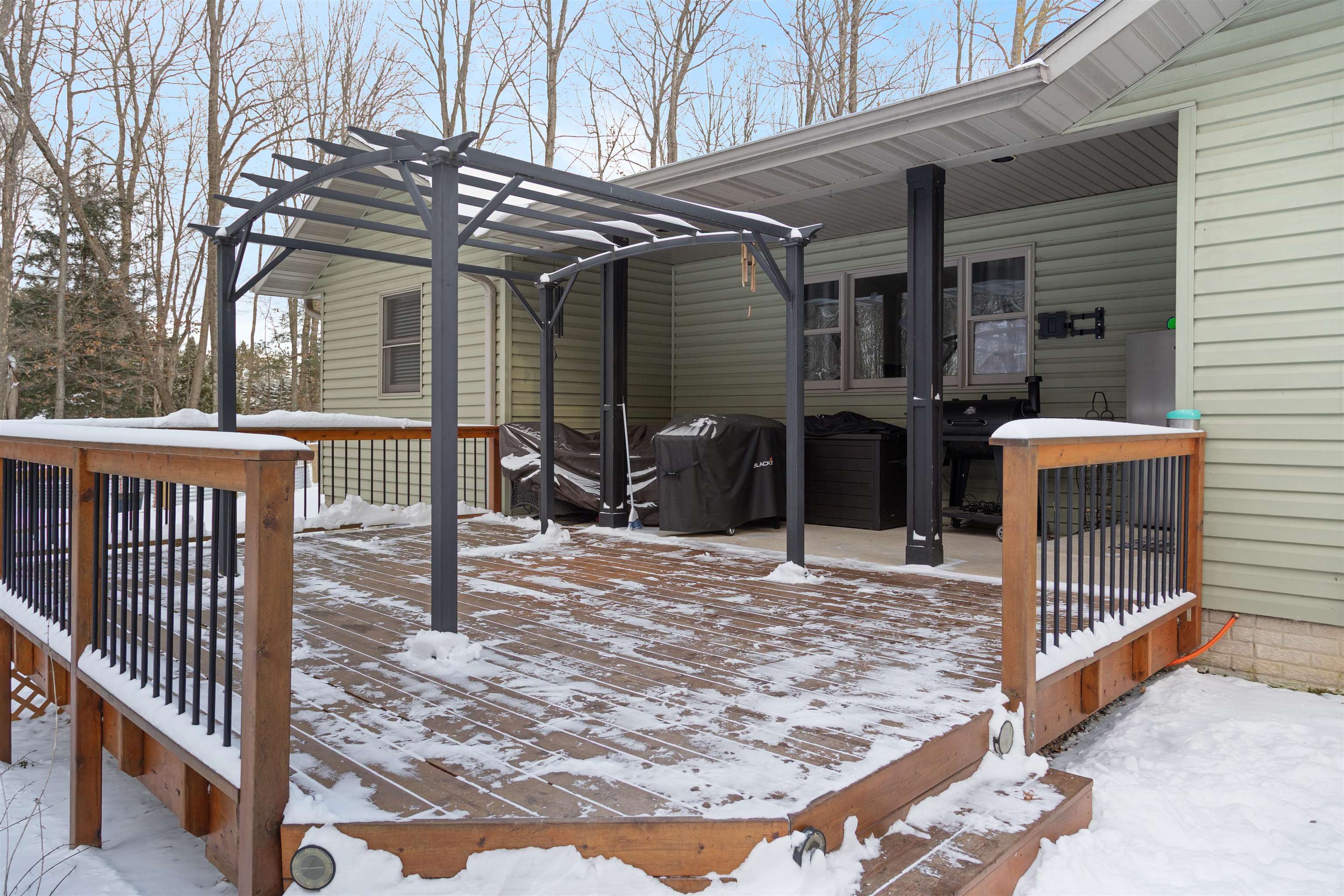 225156 FREDERICK DRIVE, Birnamwood, Wisconsin 54414, 3 Bedrooms Bedrooms, ,2 BathroomsBathrooms,Residential,For Sale,225156 FREDERICK DRIVE,22505579