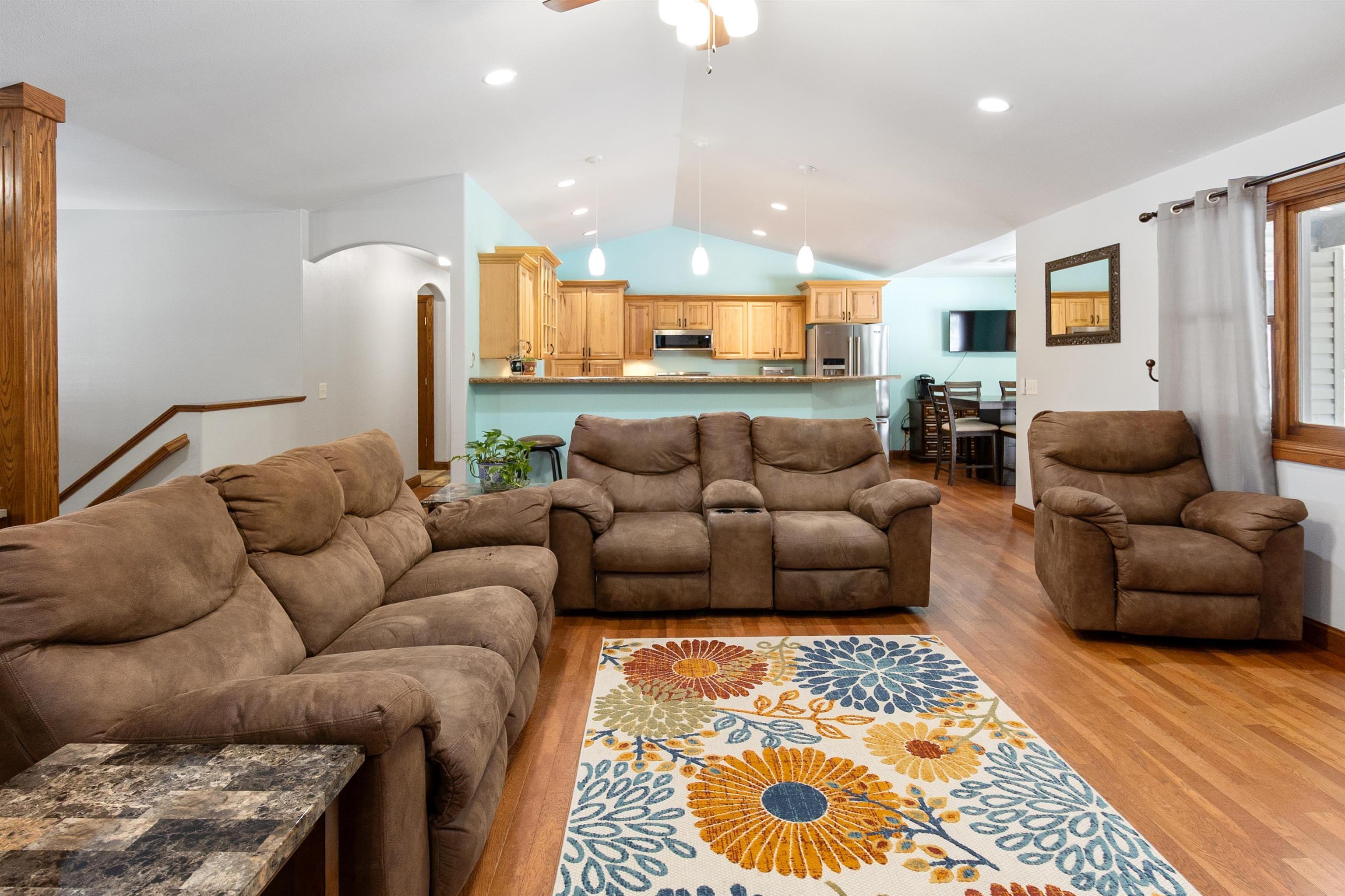 225156 FREDERICK DRIVE, Birnamwood, Wisconsin 54414, 3 Bedrooms Bedrooms, ,2 BathroomsBathrooms,Residential,For Sale,225156 FREDERICK DRIVE,22505579