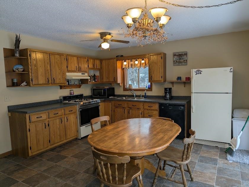 120 FAYETTE STREET, Phillips, Wisconsin 54555, 2 Bedrooms Bedrooms, ,3 BathroomsBathrooms,Residential,For Sale,120 FAYETTE STREET,22505624