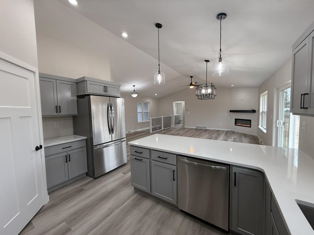 621 Amberwood Way, Plover, Wisconsin 54467, 3 Bedrooms Bedrooms, ,2 BathroomsBathrooms,Residential,For Sale,621 Amberwood Way,22505628