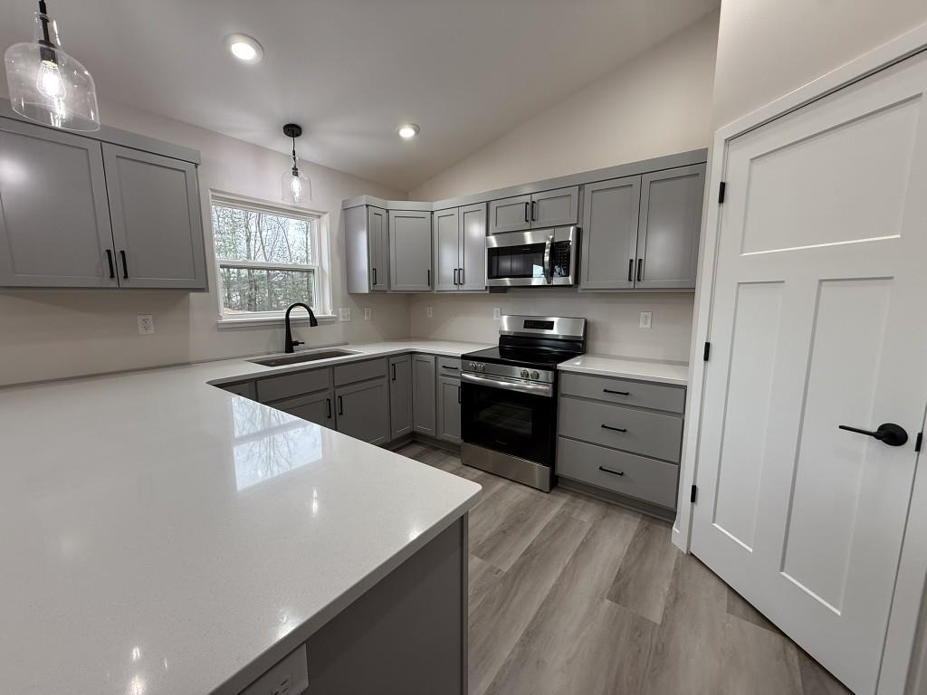 621 Amberwood Way, Plover, Wisconsin 54467, 3 Bedrooms Bedrooms, ,2 BathroomsBathrooms,Residential,For Sale,621 Amberwood Way,22505628