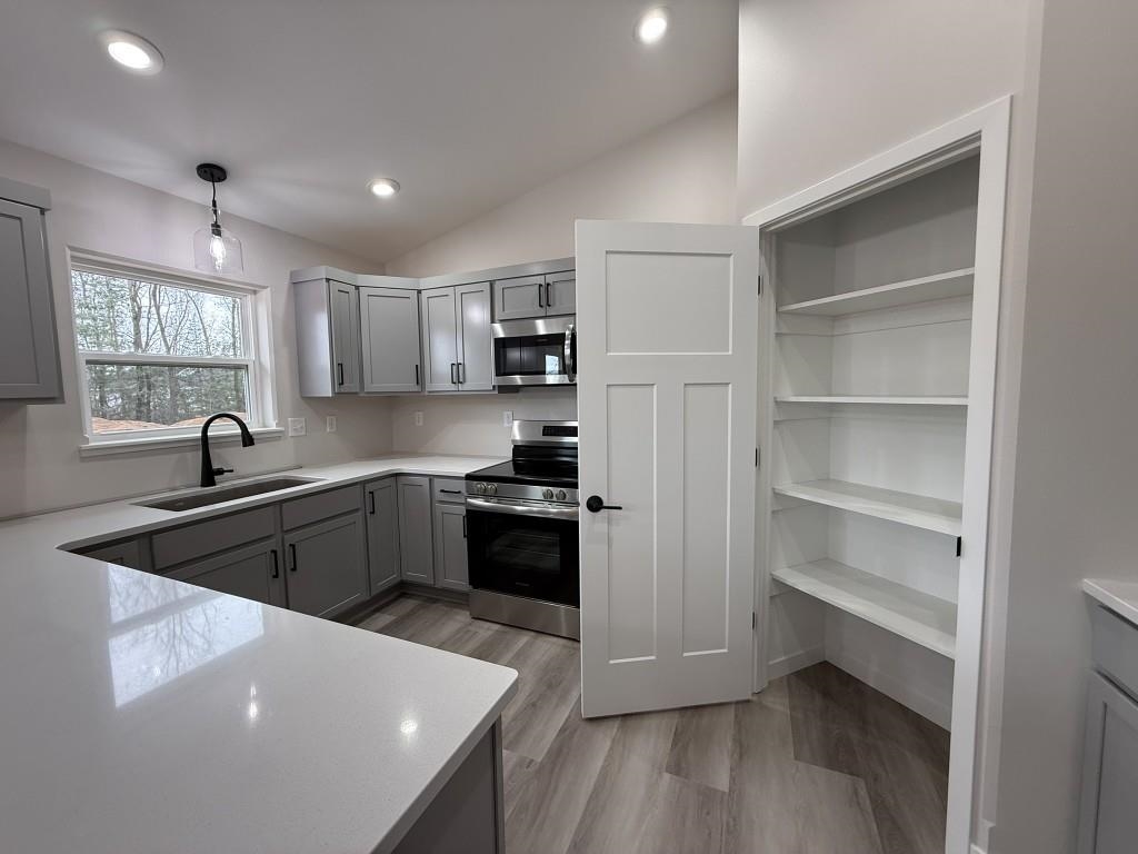 621 Amberwood Way, Plover, Wisconsin 54467, 3 Bedrooms Bedrooms, ,2 BathroomsBathrooms,Residential,For Sale,621 Amberwood Way,22505628
