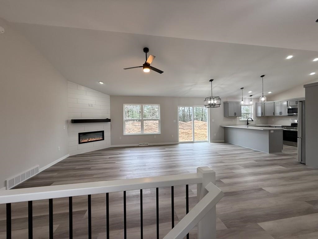 621 Amberwood Way, Plover, Wisconsin 54467, 3 Bedrooms Bedrooms, ,2 BathroomsBathrooms,Residential,For Sale,621 Amberwood Way,22505628