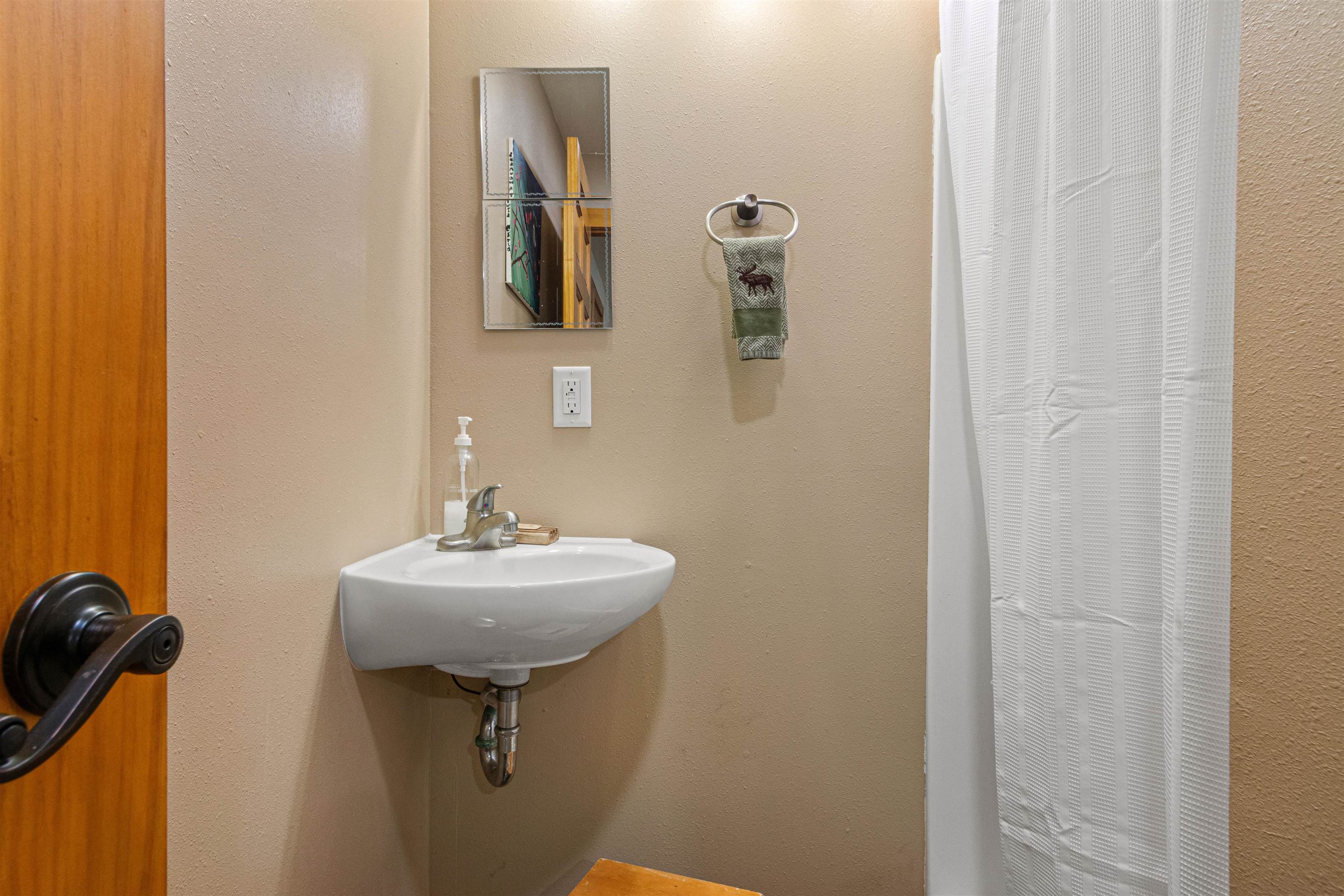 8840 SPRING LAKE ROAD, Amherst, Wisconsin 54406, 2 Bedrooms Bedrooms, ,3 BathroomsBathrooms,Residential,For Sale,8840 SPRING LAKE ROAD,22505632