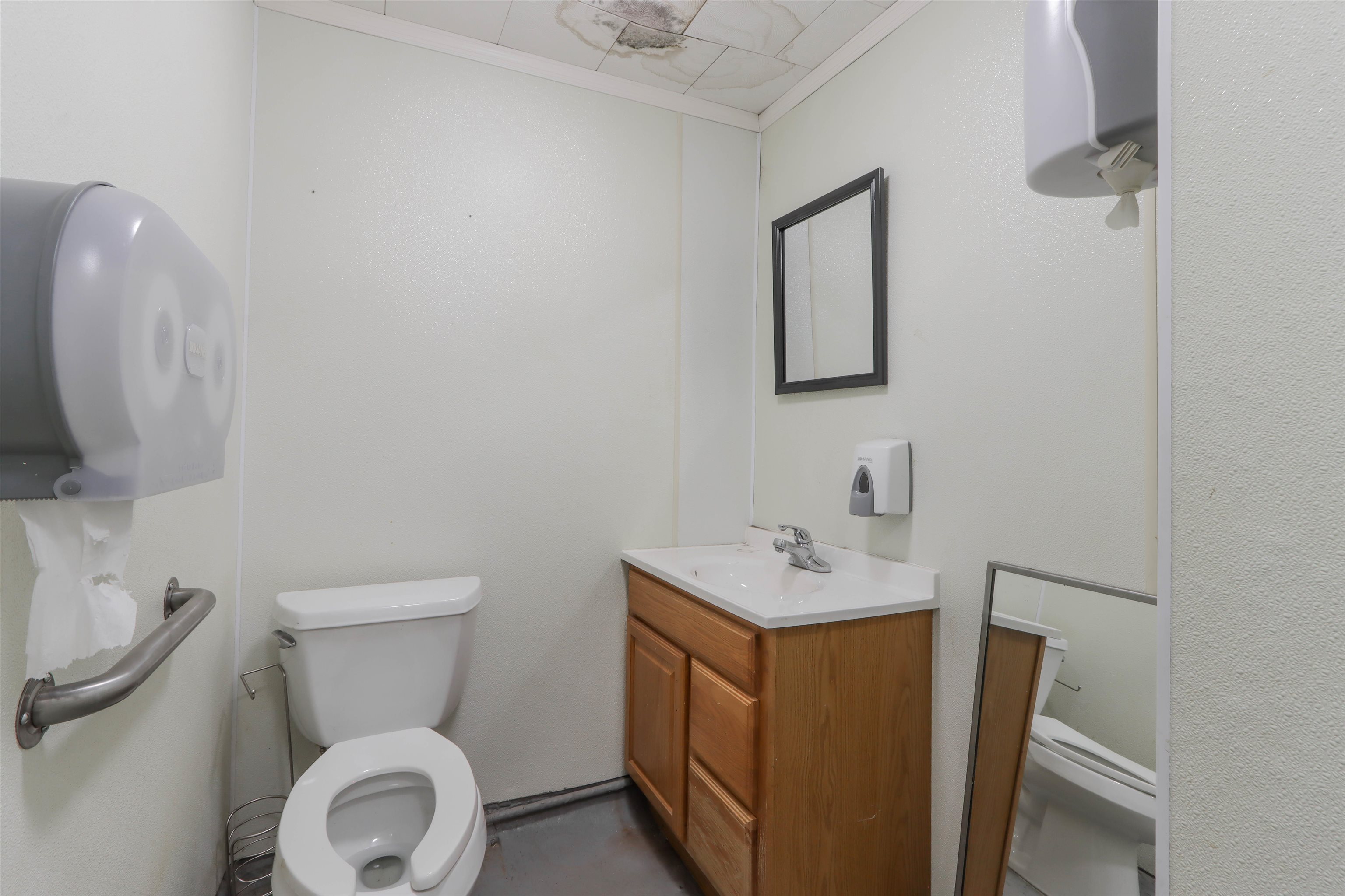 318 MARKET STREET, Nekoosa, Wisconsin 54457, ,Commercial/industrial,For Sale,318 MARKET STREET,22505637