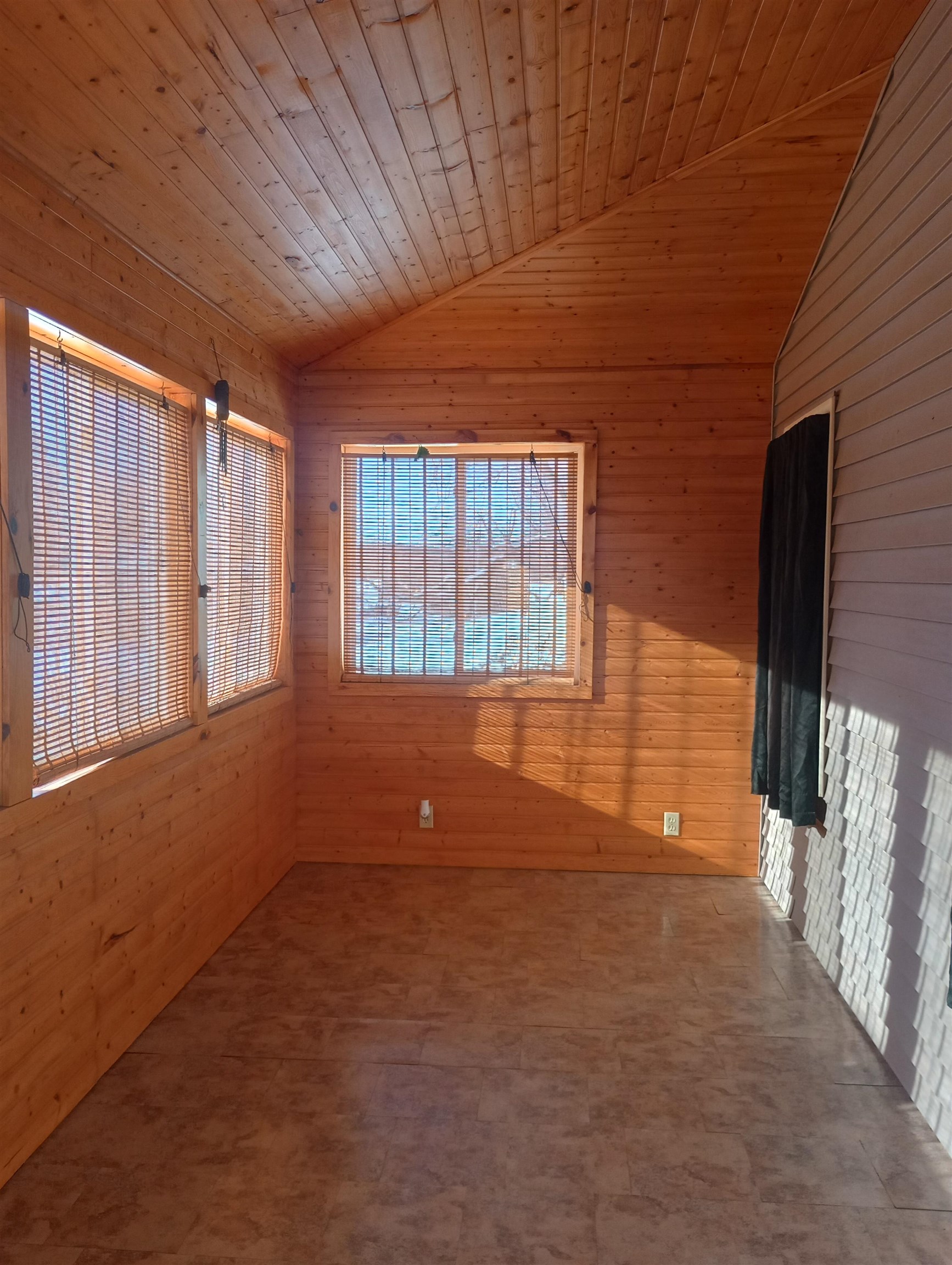 109 W 10TH STREET, Neillsville, Wisconsin 54456, 4 Bedrooms Bedrooms, ,1 BathroomBathrooms,Residential,For Sale,109 W 10TH STREET,22505644