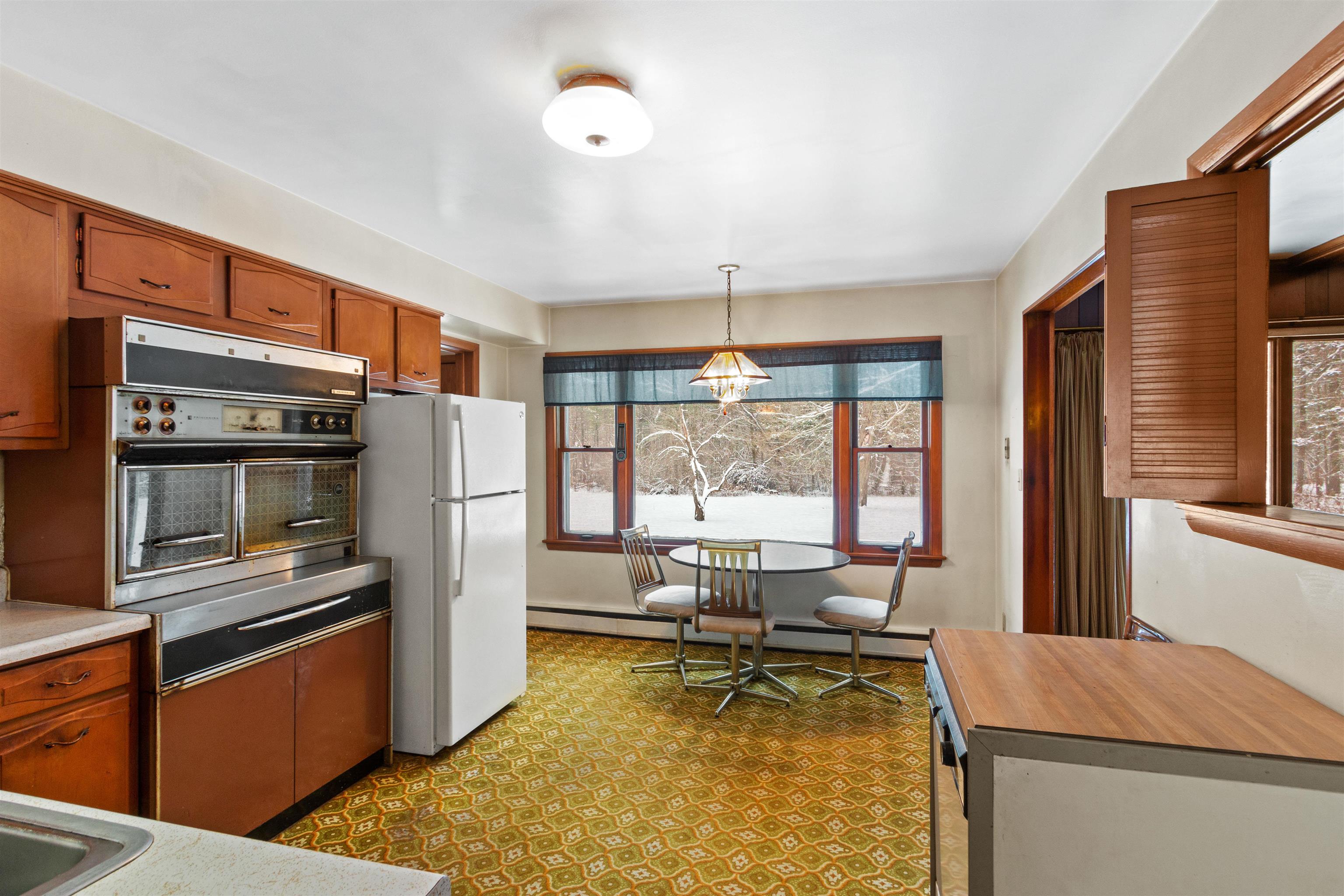 2302 80TH STREET SOUTH, Wisconsin Rapids, Wisconsin 54494, 3 Bedrooms Bedrooms, ,1 BathroomBathrooms,Residential,For Sale,2302 80TH STREET SOUTH,22505660