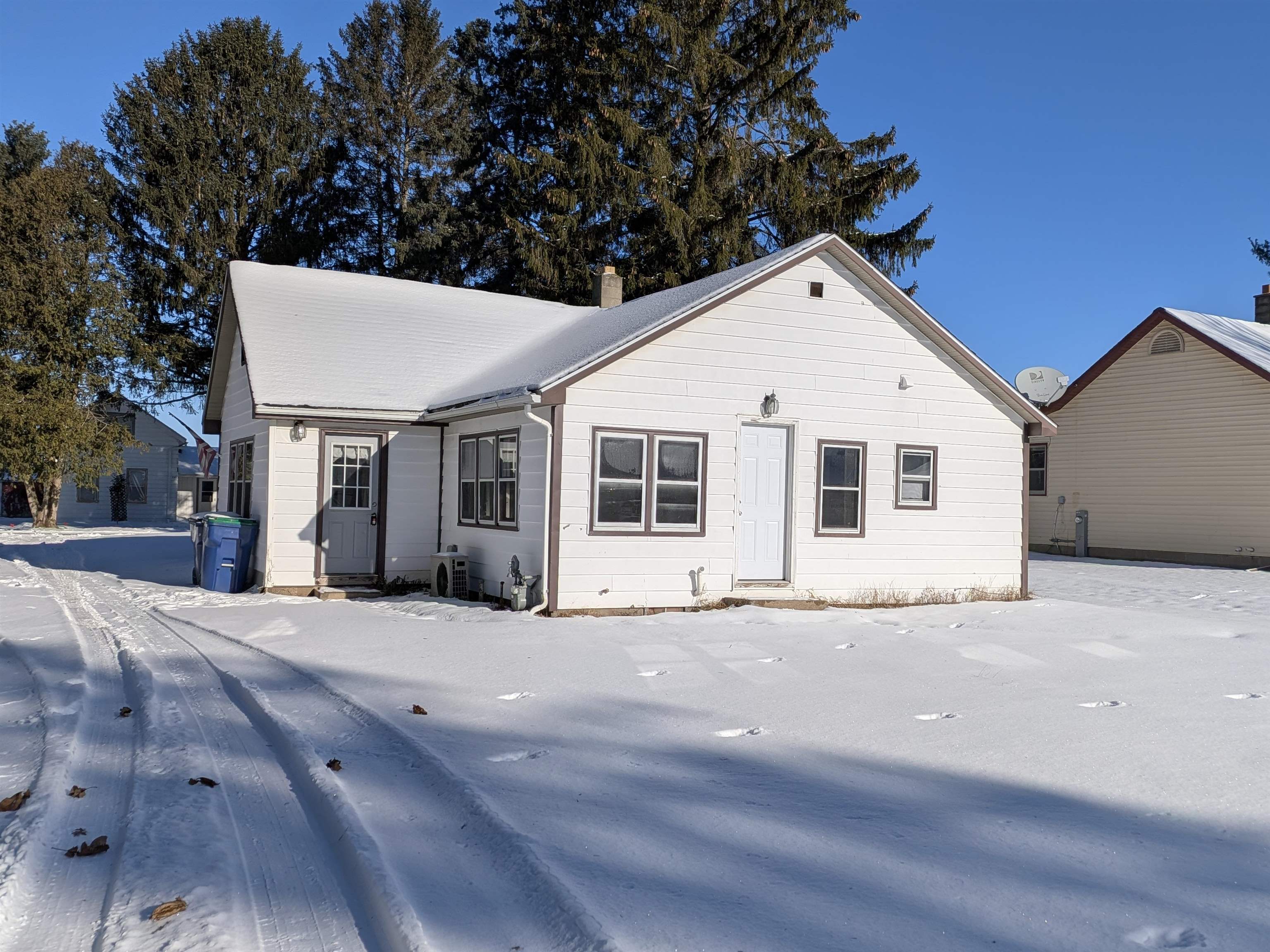 311 SECOND STREET, Rosholt, Wisconsin 54473, 3 Bedrooms Bedrooms, ,1 BathroomBathrooms,Residential,For Sale,311 SECOND STREET,22505661