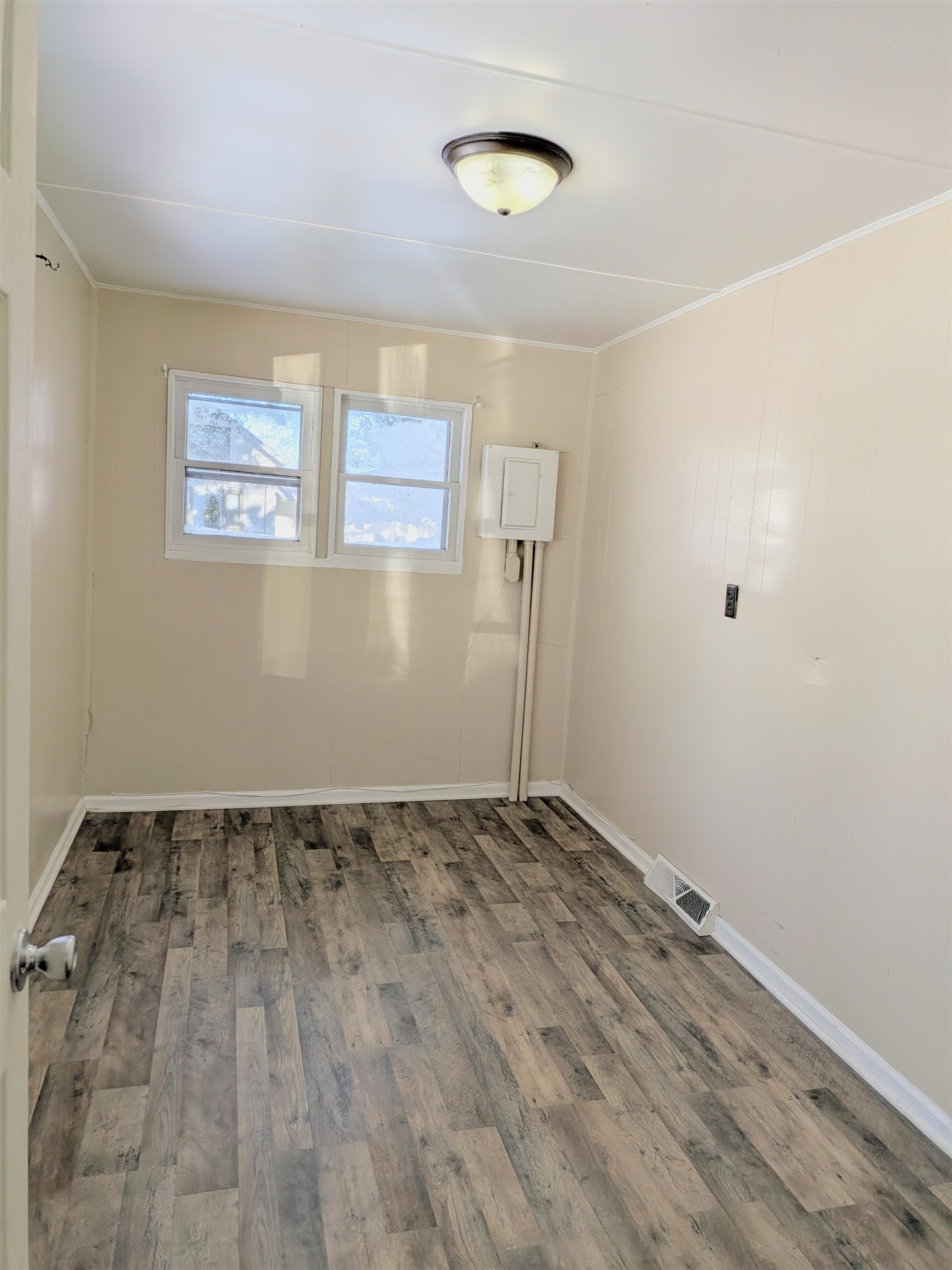 311 SECOND STREET, Rosholt, Wisconsin 54473, 3 Bedrooms Bedrooms, ,1 BathroomBathrooms,Residential,For Sale,311 SECOND STREET,22505661