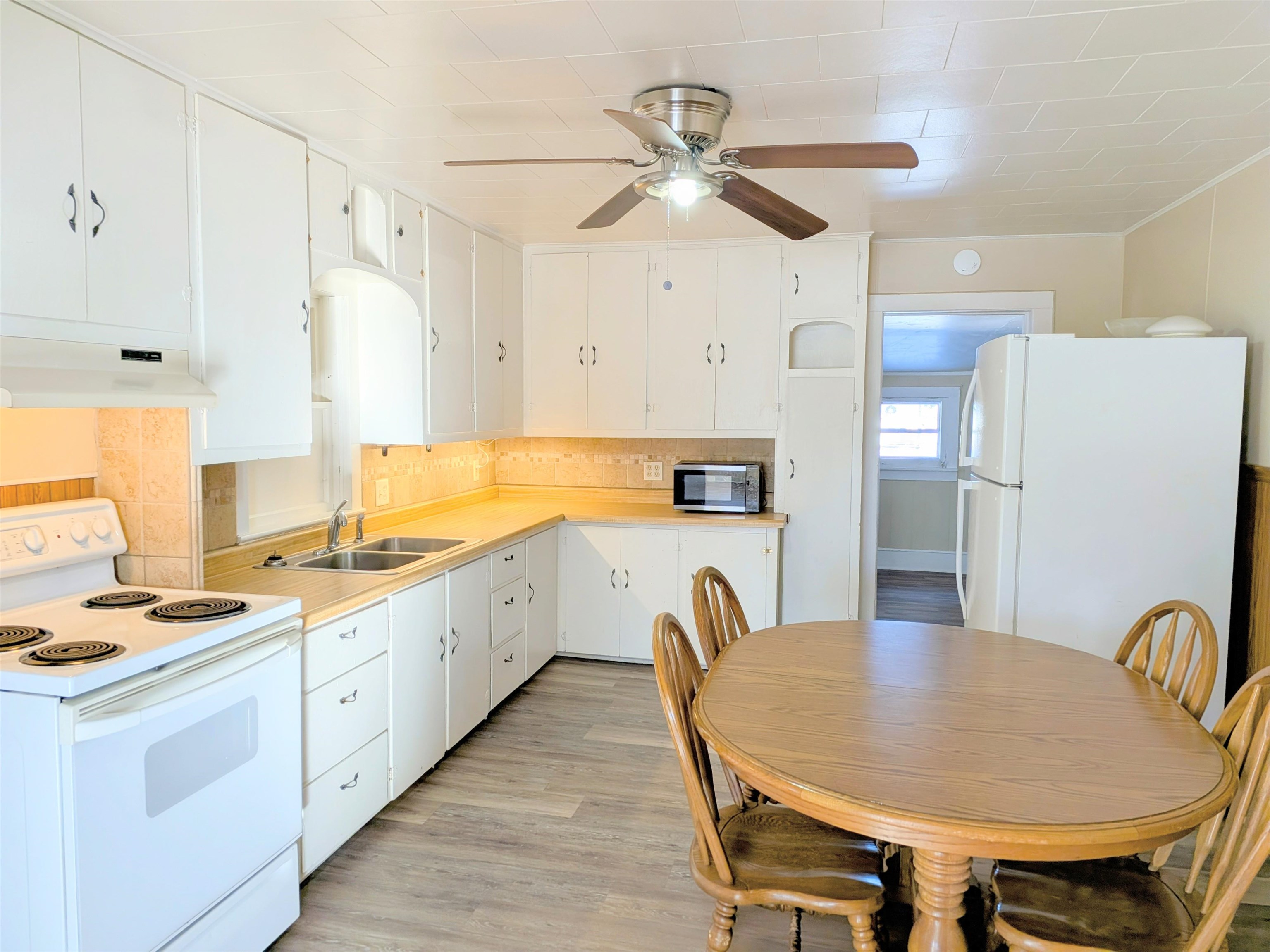 311 SECOND STREET, Rosholt, Wisconsin 54473, 3 Bedrooms Bedrooms, ,1 BathroomBathrooms,Residential,For Sale,311 SECOND STREET,22505661