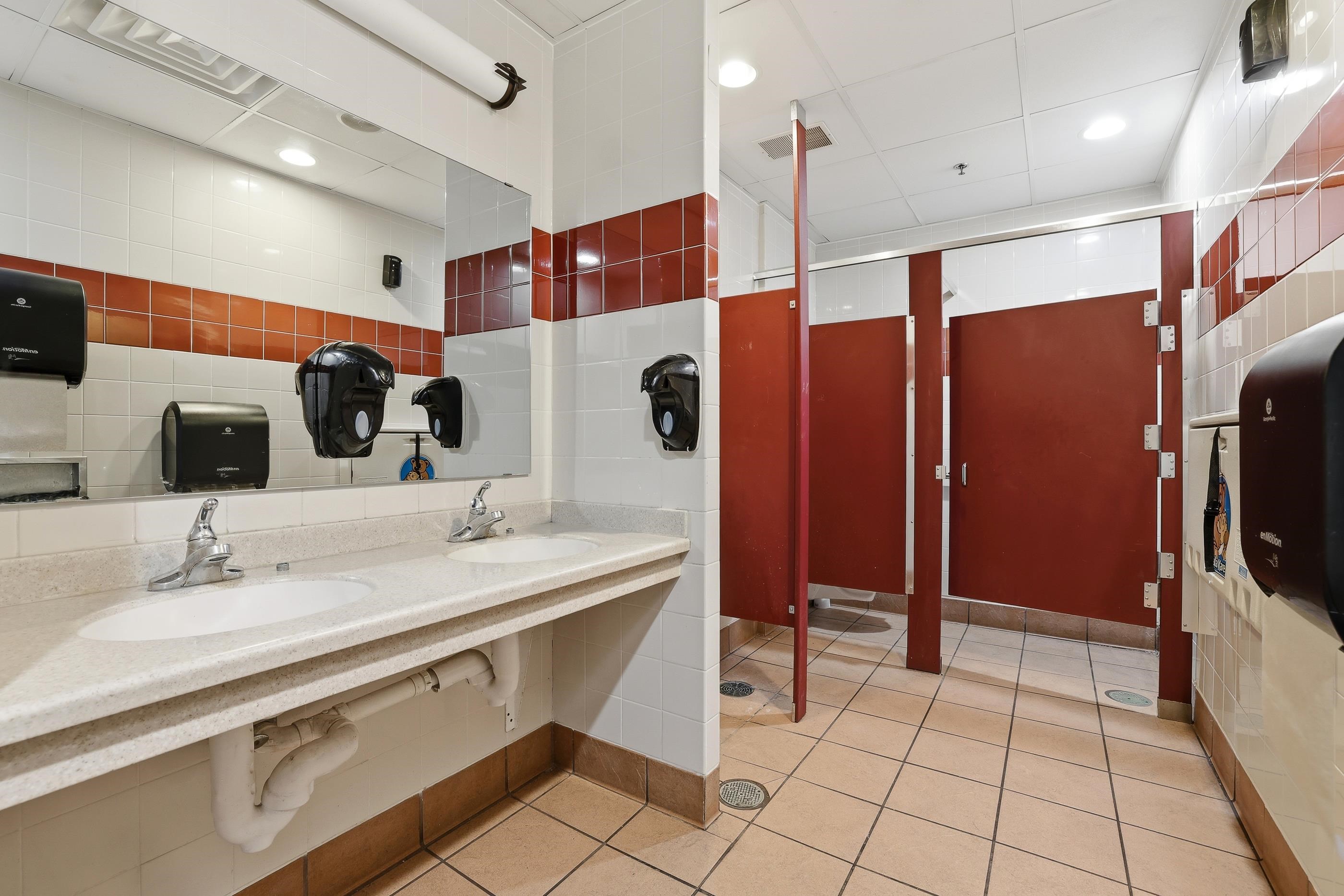 143 N DIVISION STREET, Stevens Point, Wisconsin 54481, ,Commercial/industrial,For Sale,143 N DIVISION STREET,22505699