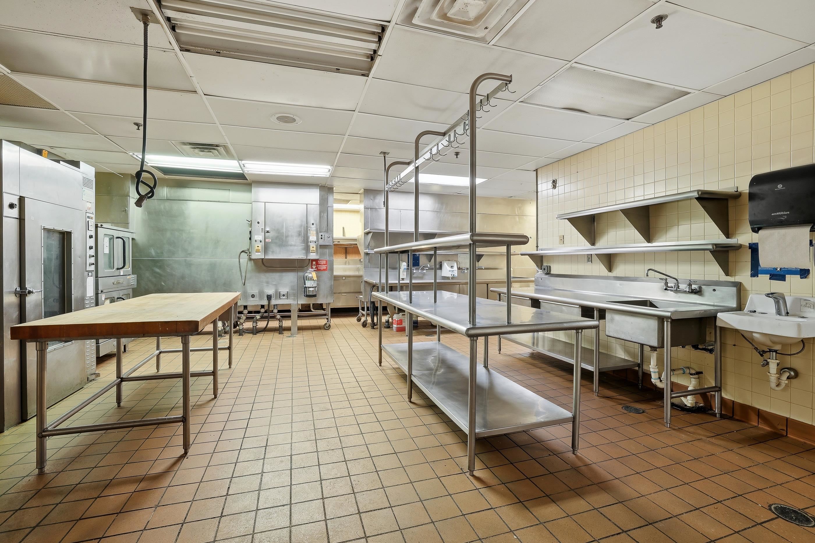 143 N DIVISION STREET, Stevens Point, Wisconsin 54481, ,Commercial/industrial,For Sale,143 N DIVISION STREET,22505699