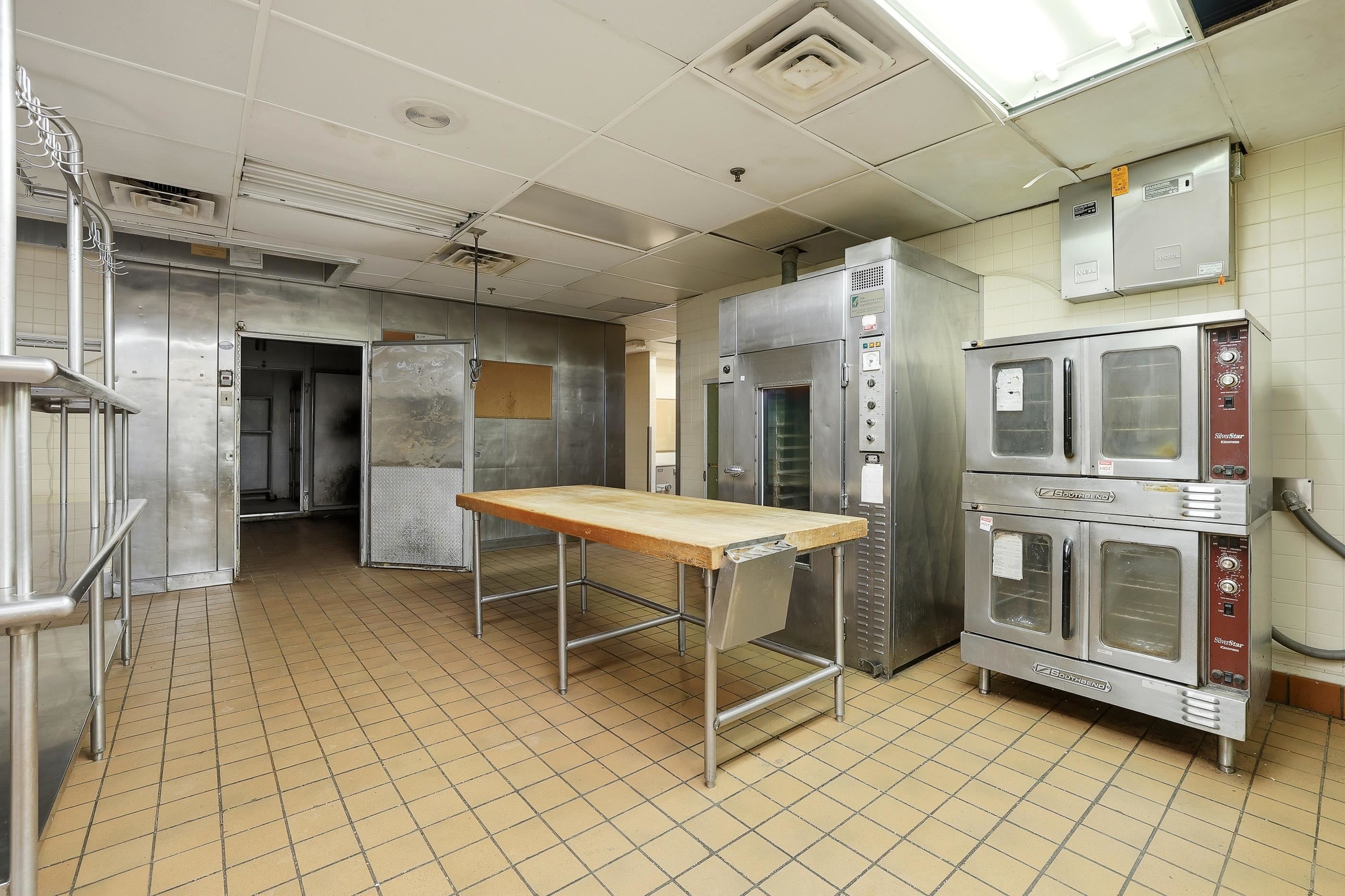 143 N DIVISION STREET, Stevens Point, Wisconsin 54481, ,Commercial/industrial,For Sale,143 N DIVISION STREET,22505699