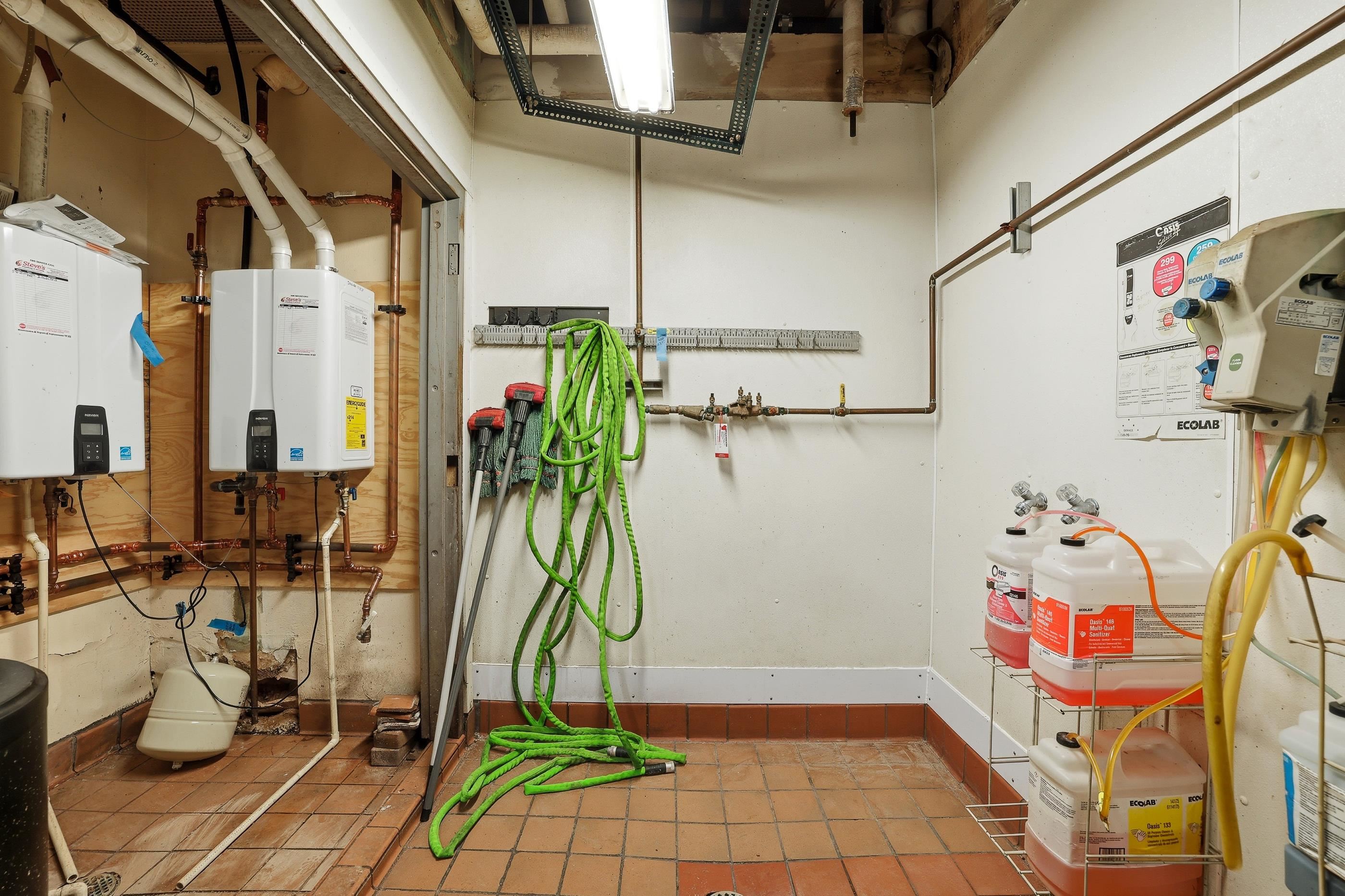 143 N DIVISION STREET, Stevens Point, Wisconsin 54481, ,Commercial/industrial,For Sale,143 N DIVISION STREET,22505699